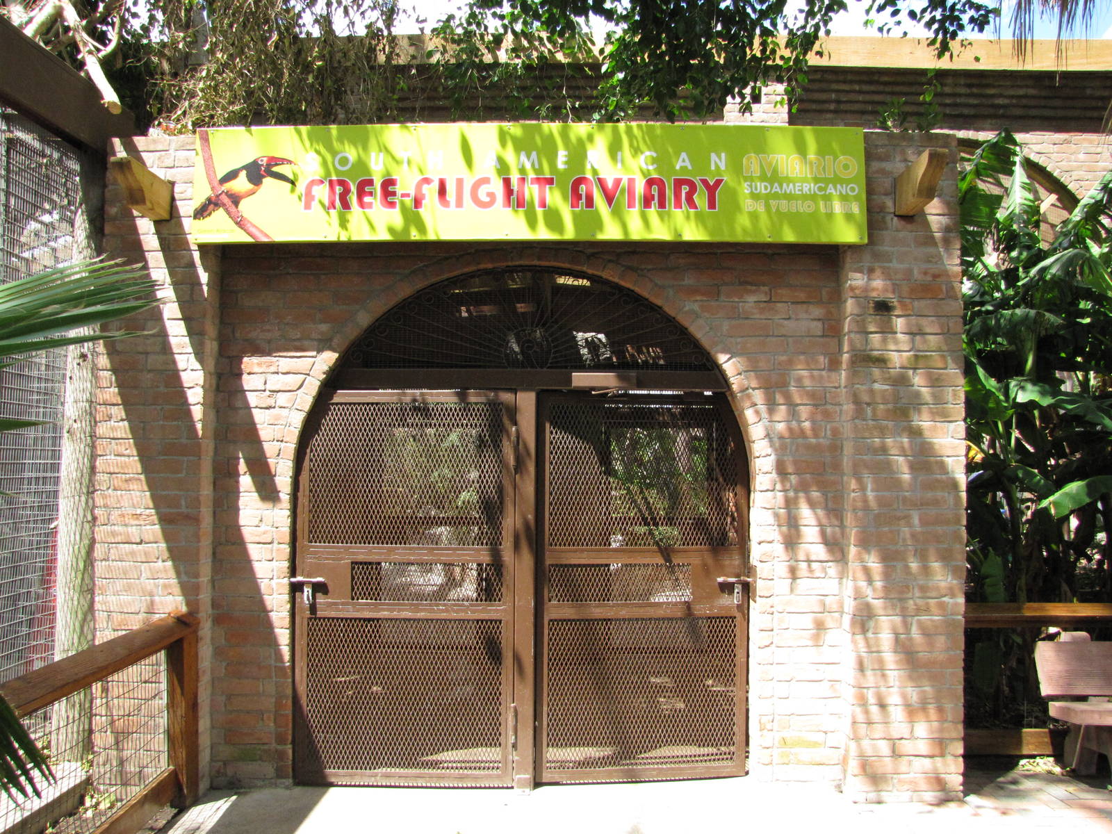 Gladys Porter Zoo 2010 - Entrance to the South American Free-flight Aviary