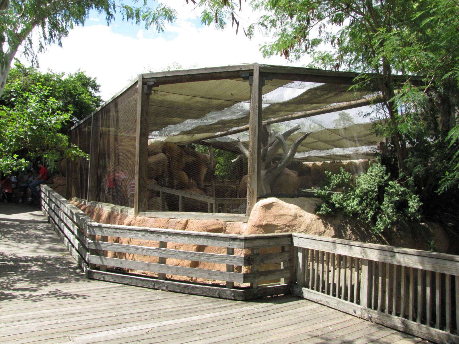 Gladys Porter Zoo 2010 - Side-view of the Indo-Australian Walkabout Aviary
