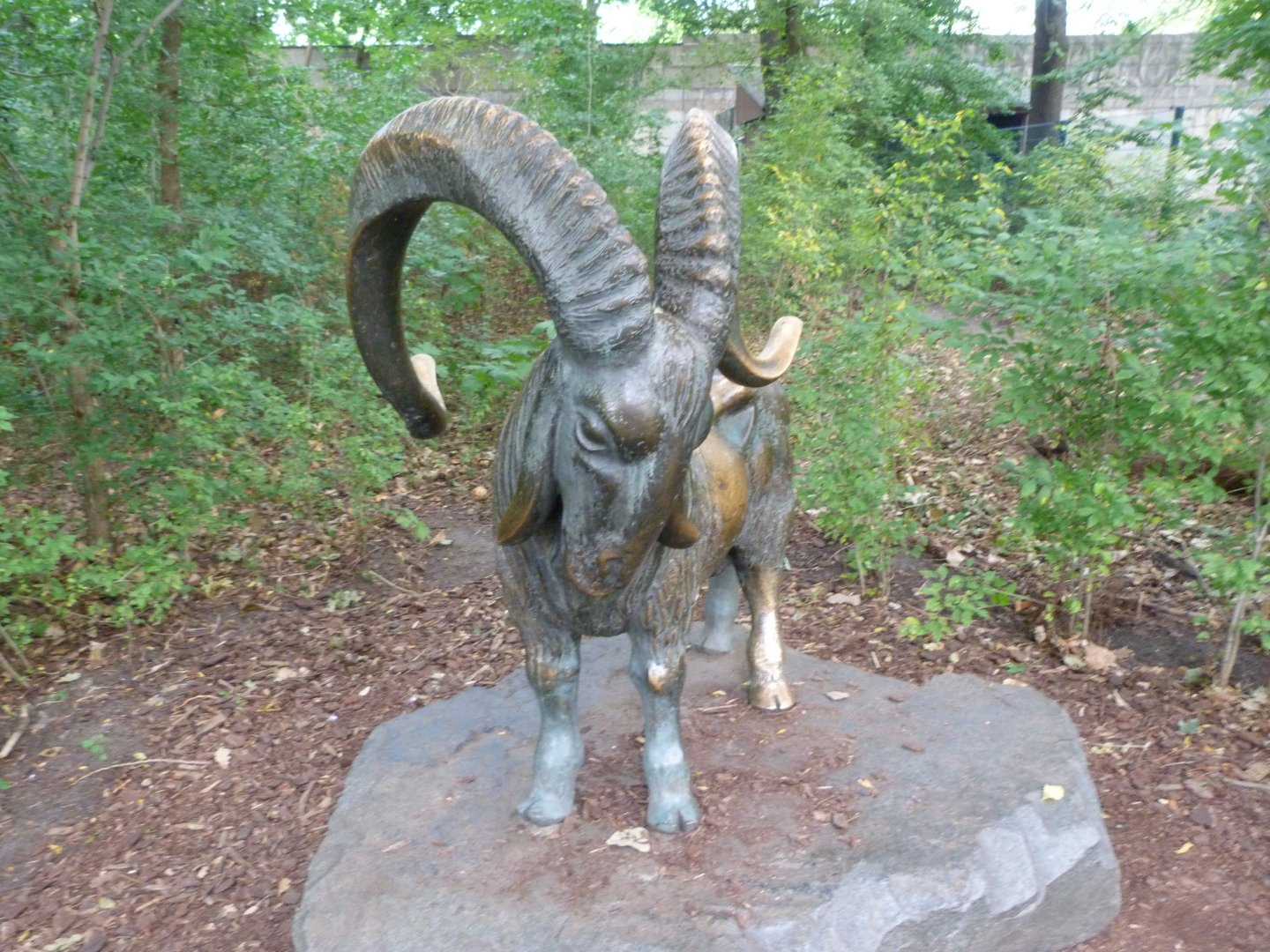 Goat statue -Tierpark Berlin (2024)