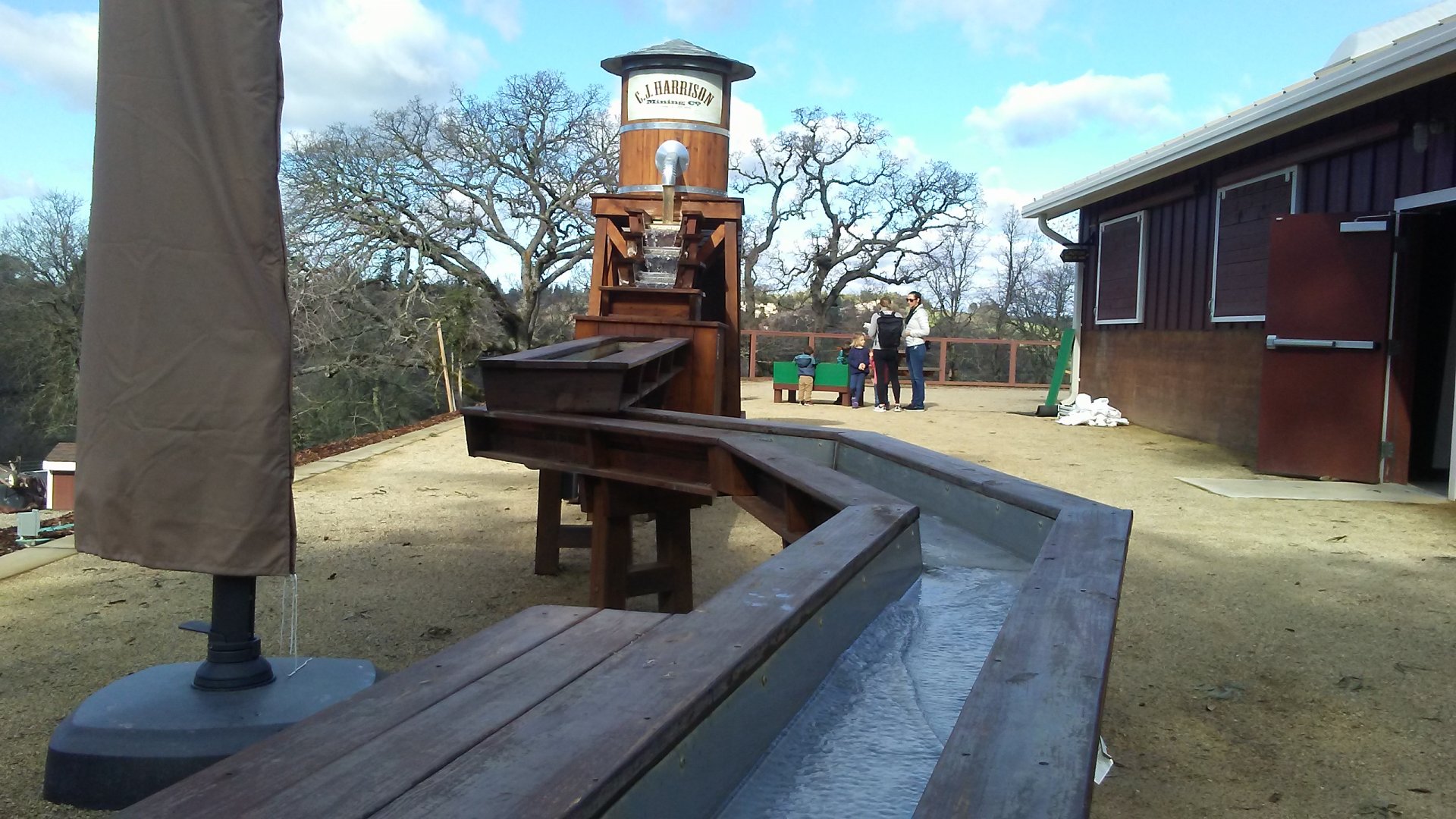 Gold panning thing for kids