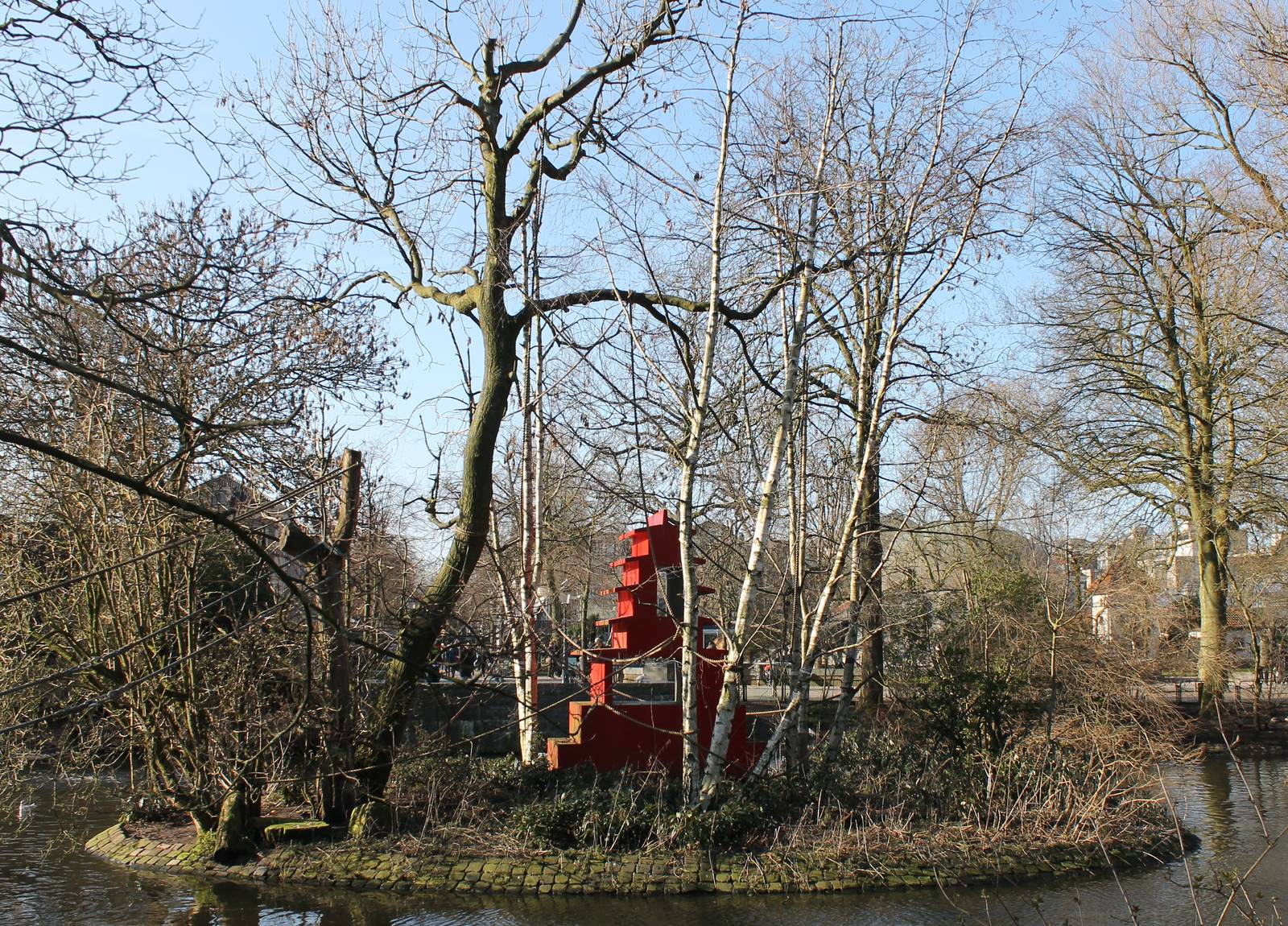 Golden cheeked gibbon island