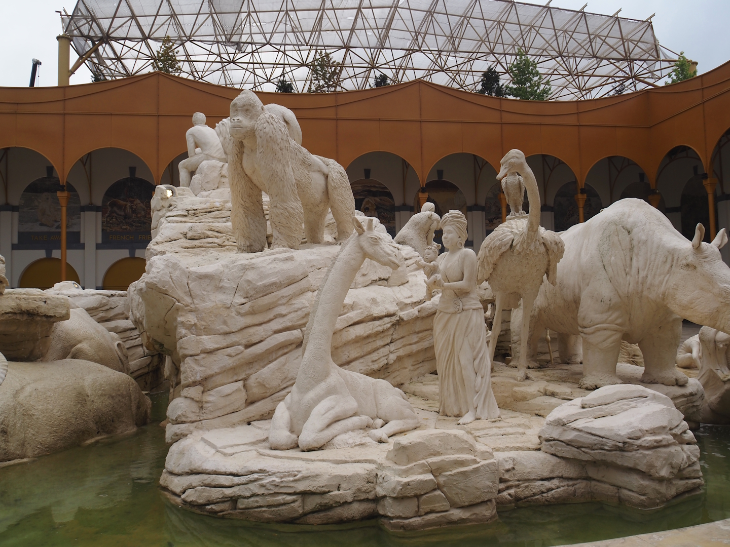 Golden Clock Square entrance area fountain with animal statues, 2024-09-17