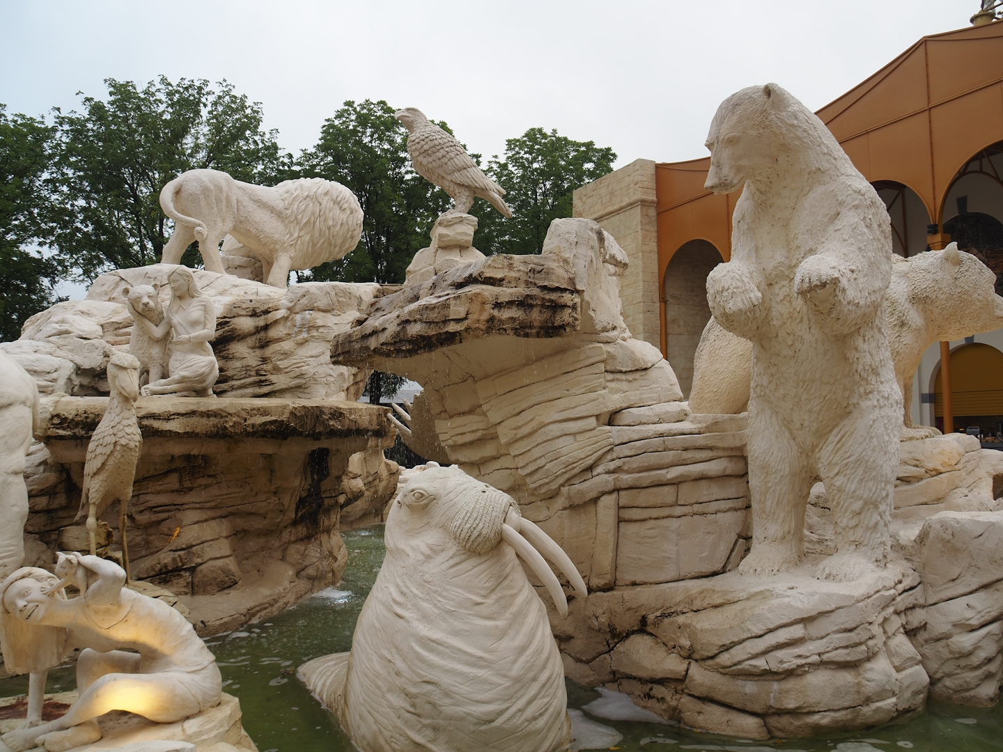 Golden Clock Square entrance area fountain with animal statues, 2024-09-17