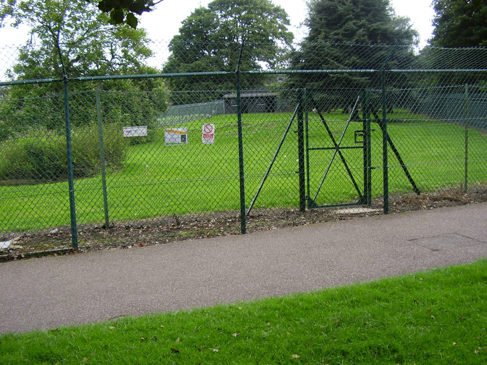 Golder's Hill Park Zoo, London