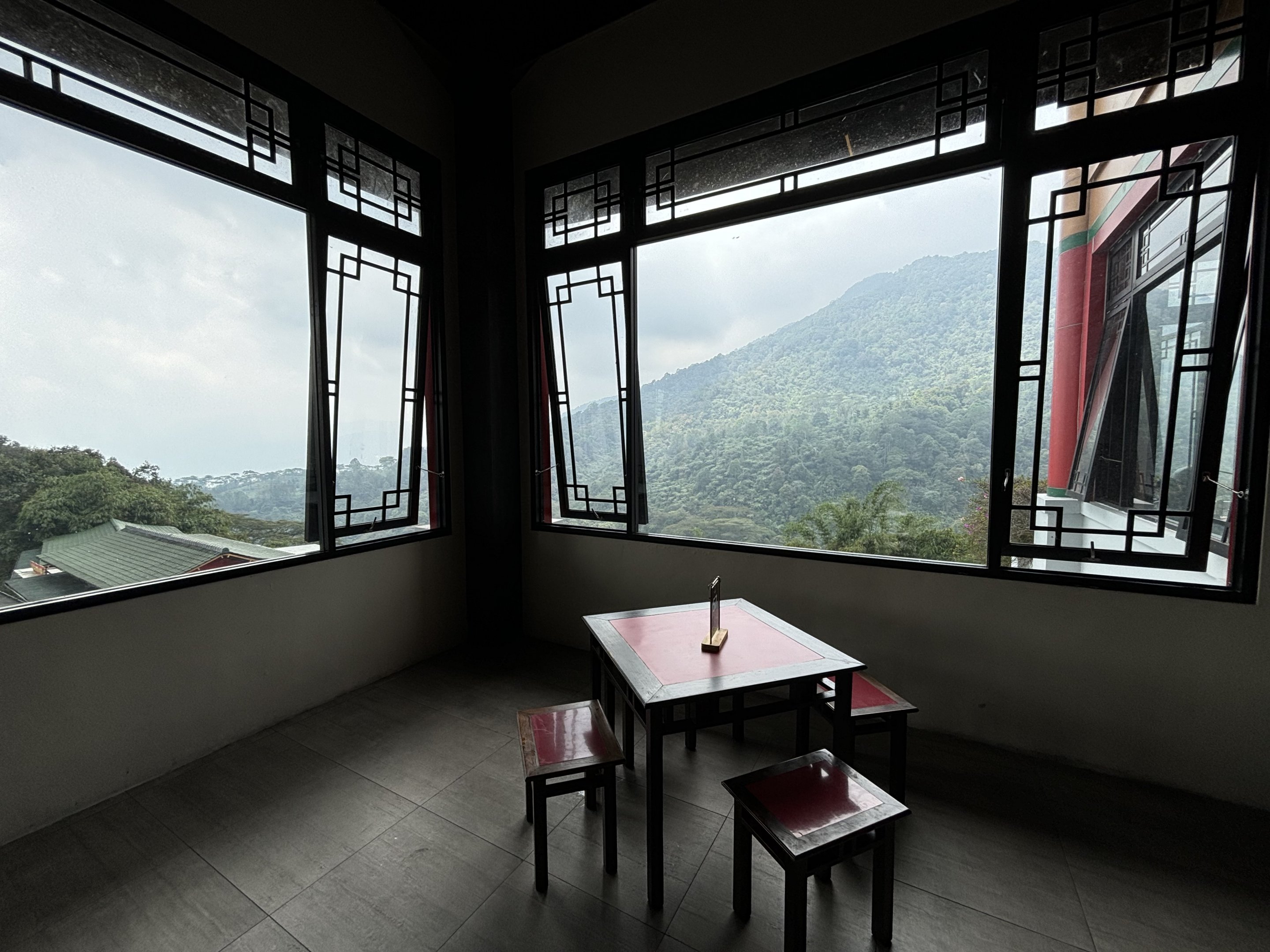 Gorgeous Restaurant Views - Giant Panda Complex
