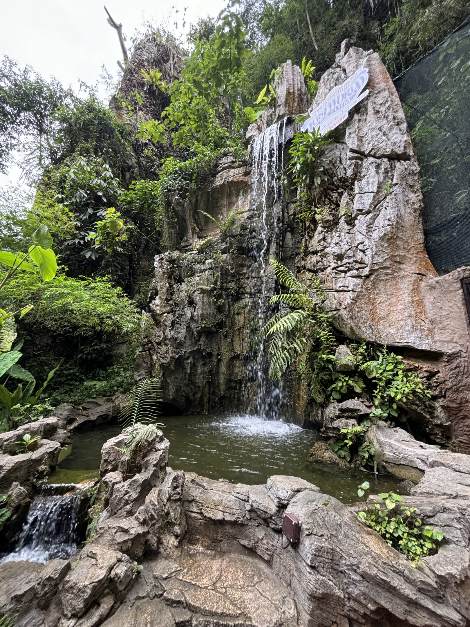 Gorgeous Waterfall - Lost World of Tambun