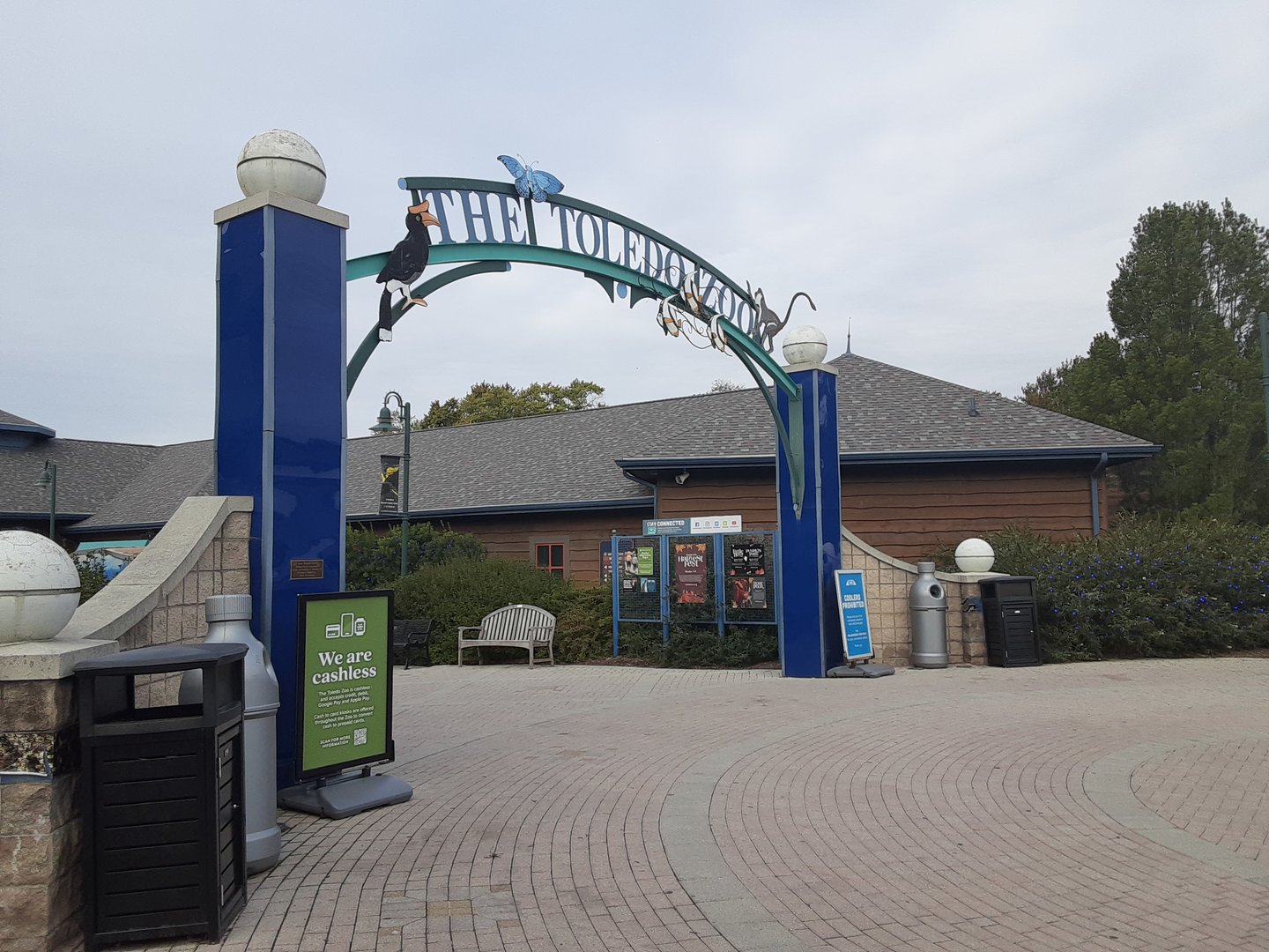 Gorgeous zoo entrance!