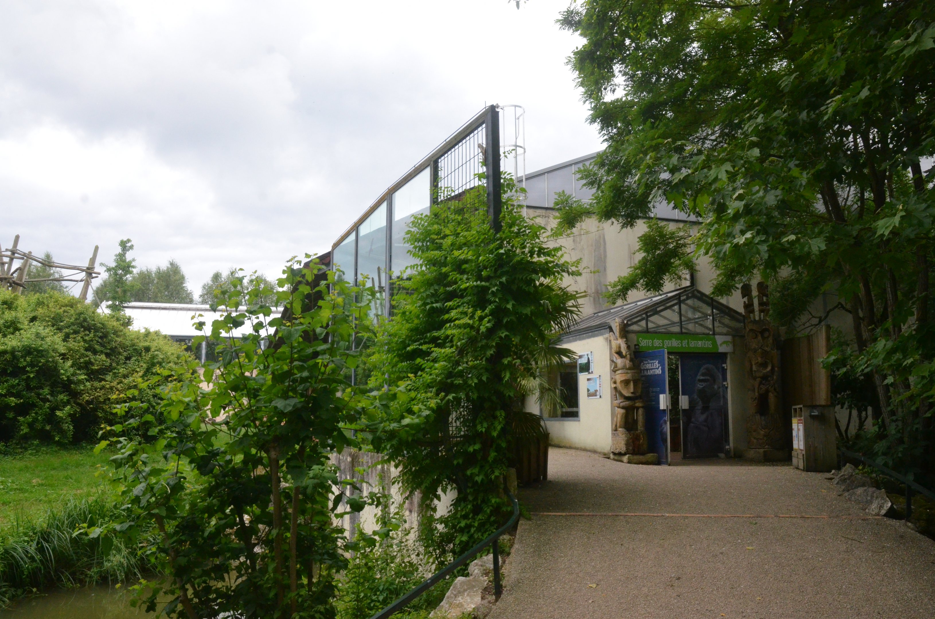 Gorilla and Manatee House Entrance at Beauval, 12/06/18