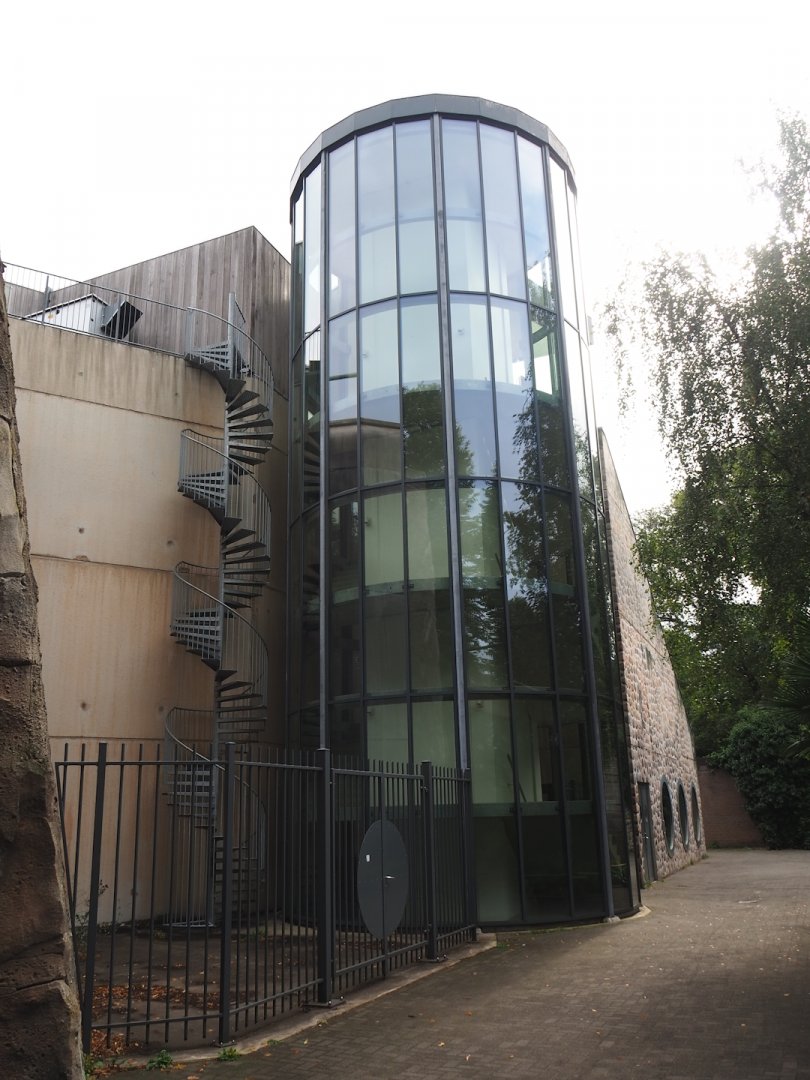 Gorilla building, 2023-08-17