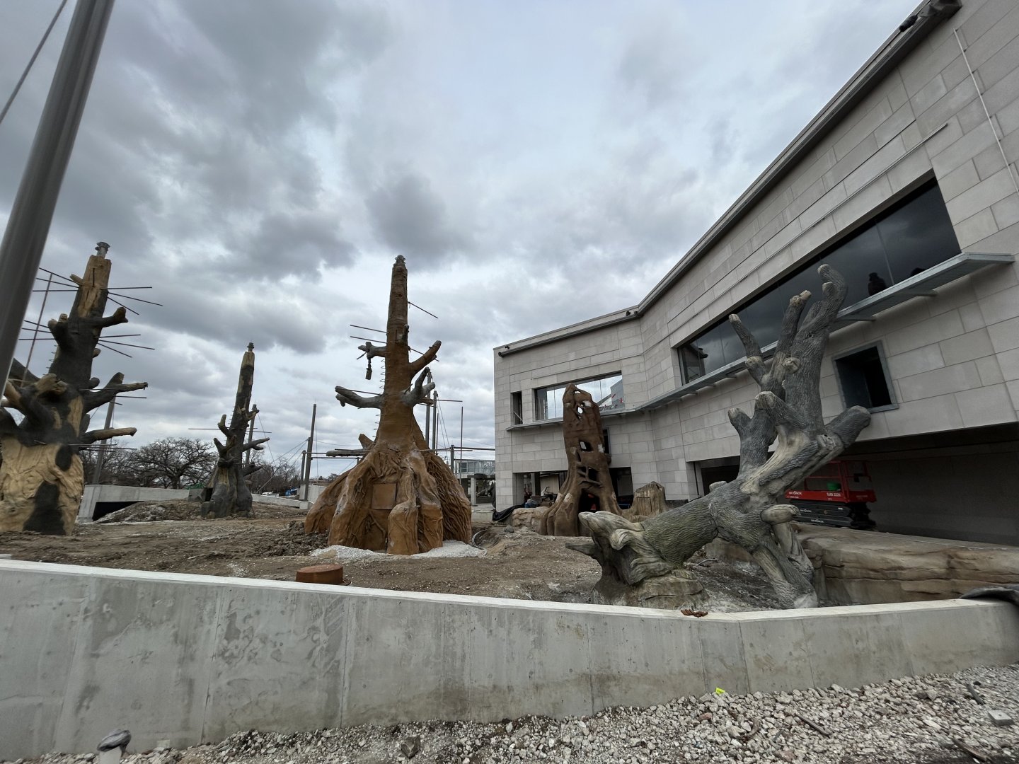 Gorilla Construction - Tropical Forests