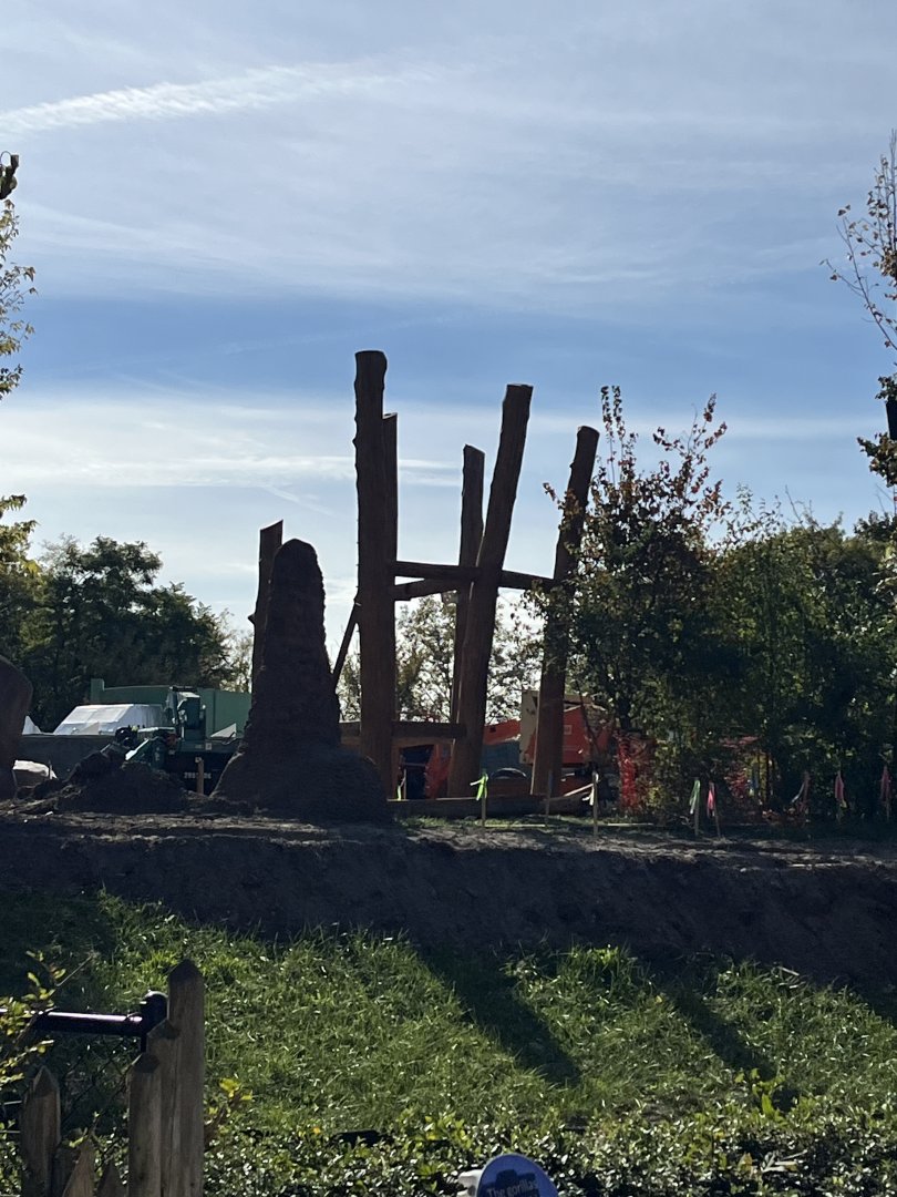 Gorilla habitat Construction