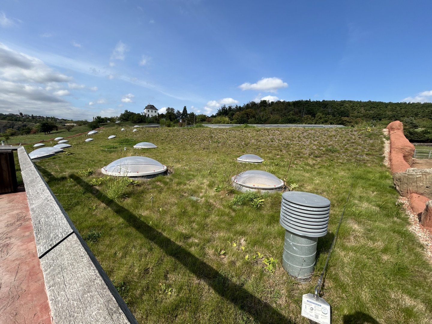 Gorilla House Green Roof - Dja Reserve
