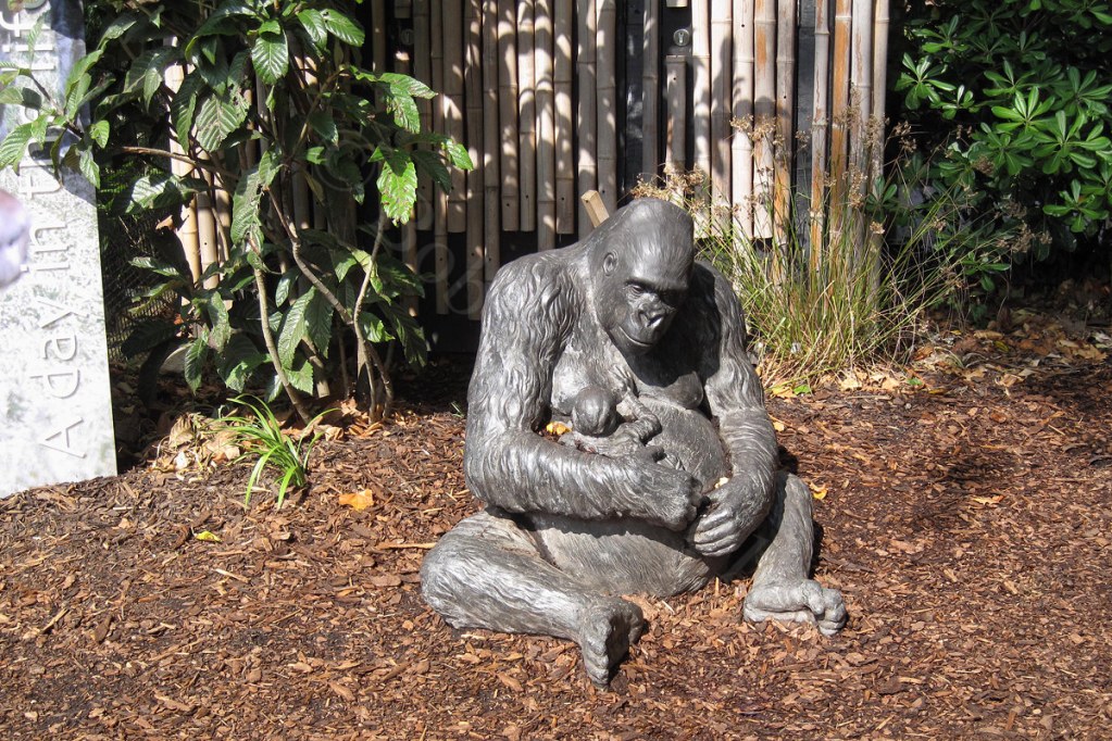 Gorilla Statue