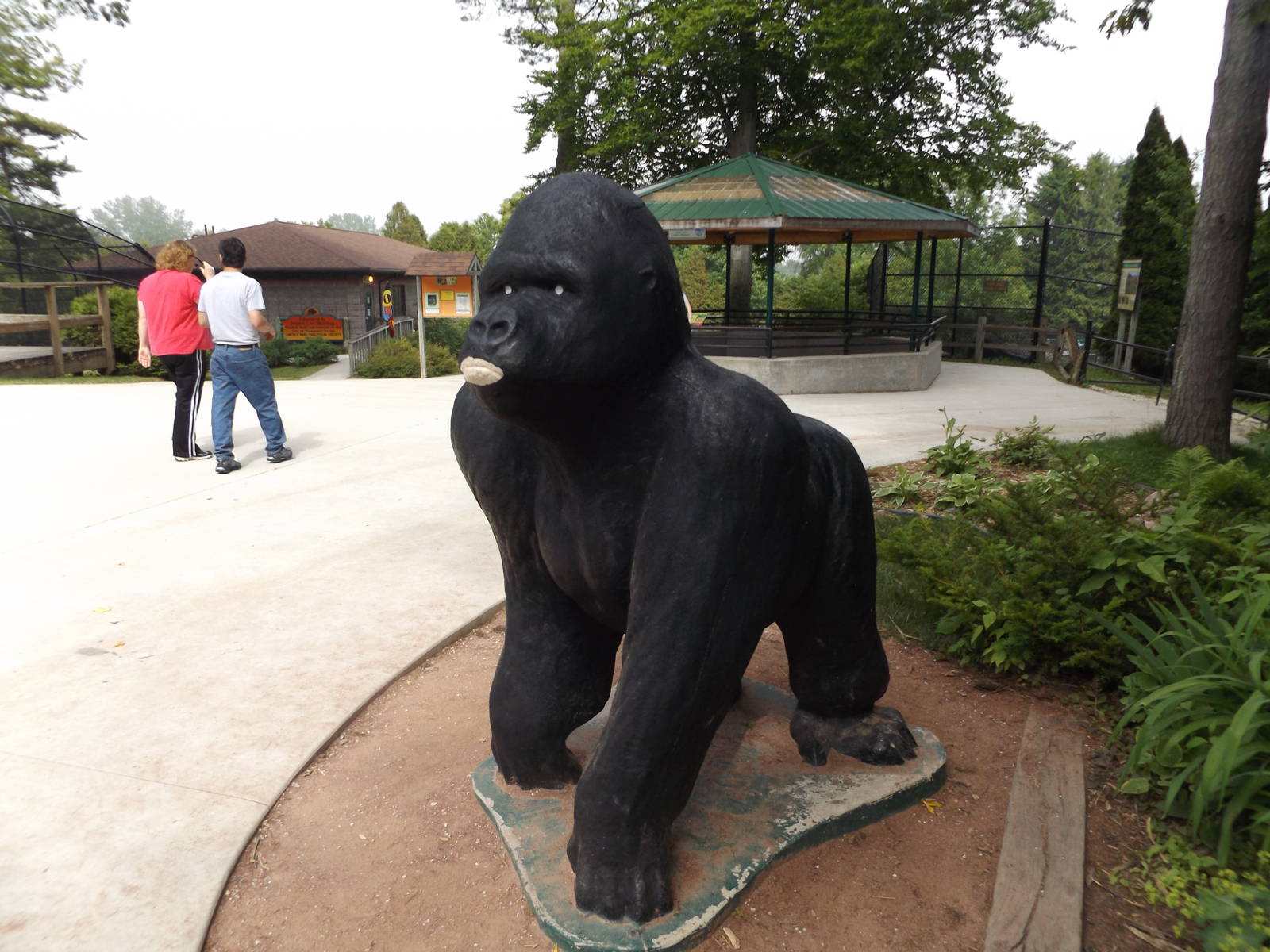 Gorilla Statue