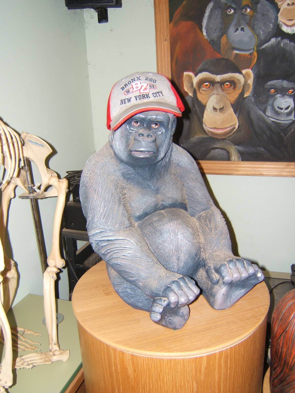 Gorilla Statue