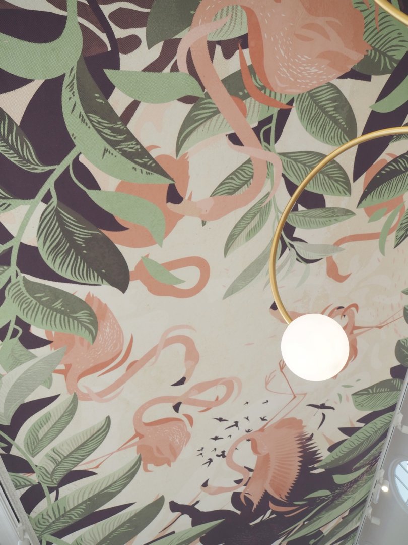 Grand Café Flamingo ceiling artwork, 2022-03-16