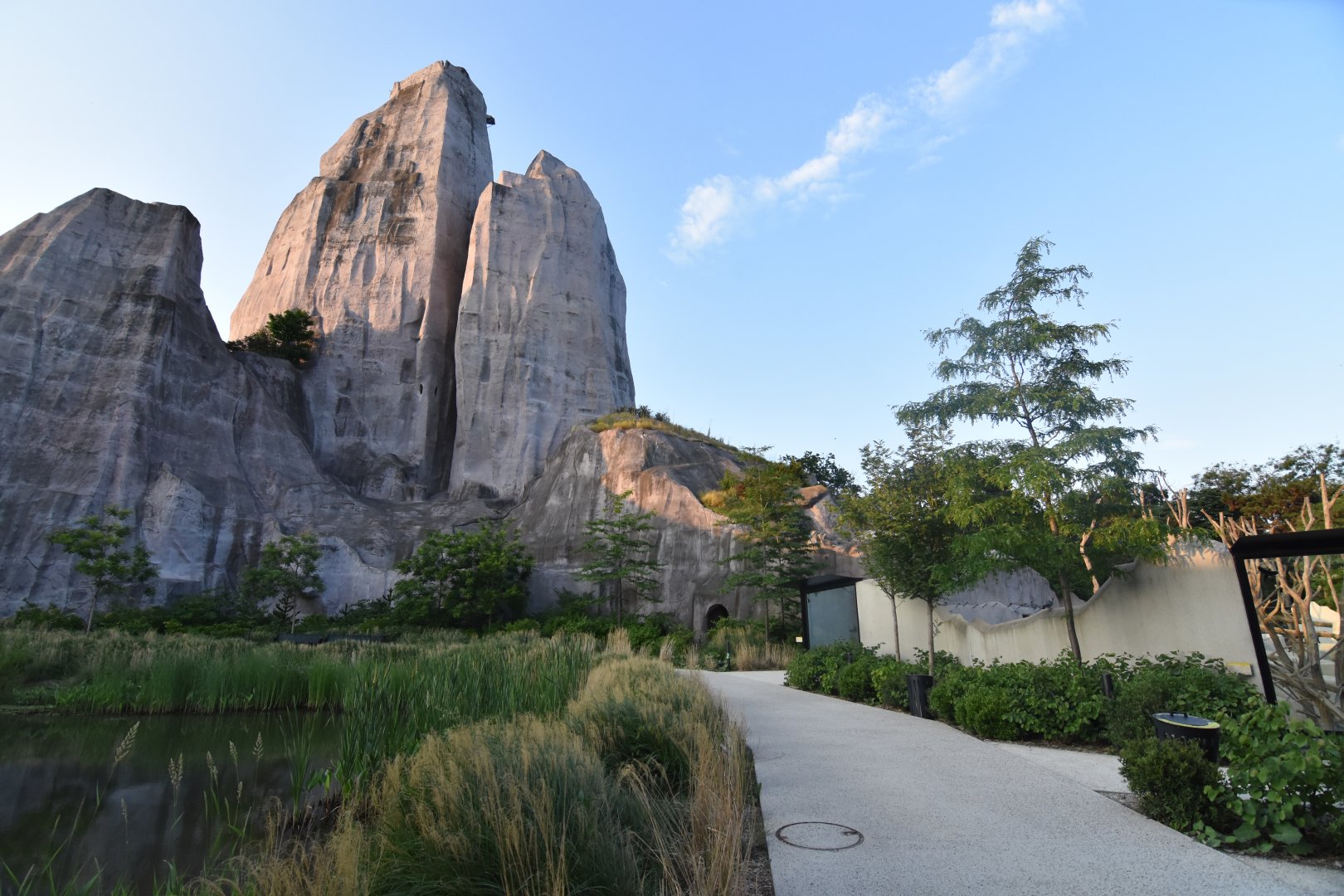 Grand rocher, baboon enclosure on the right