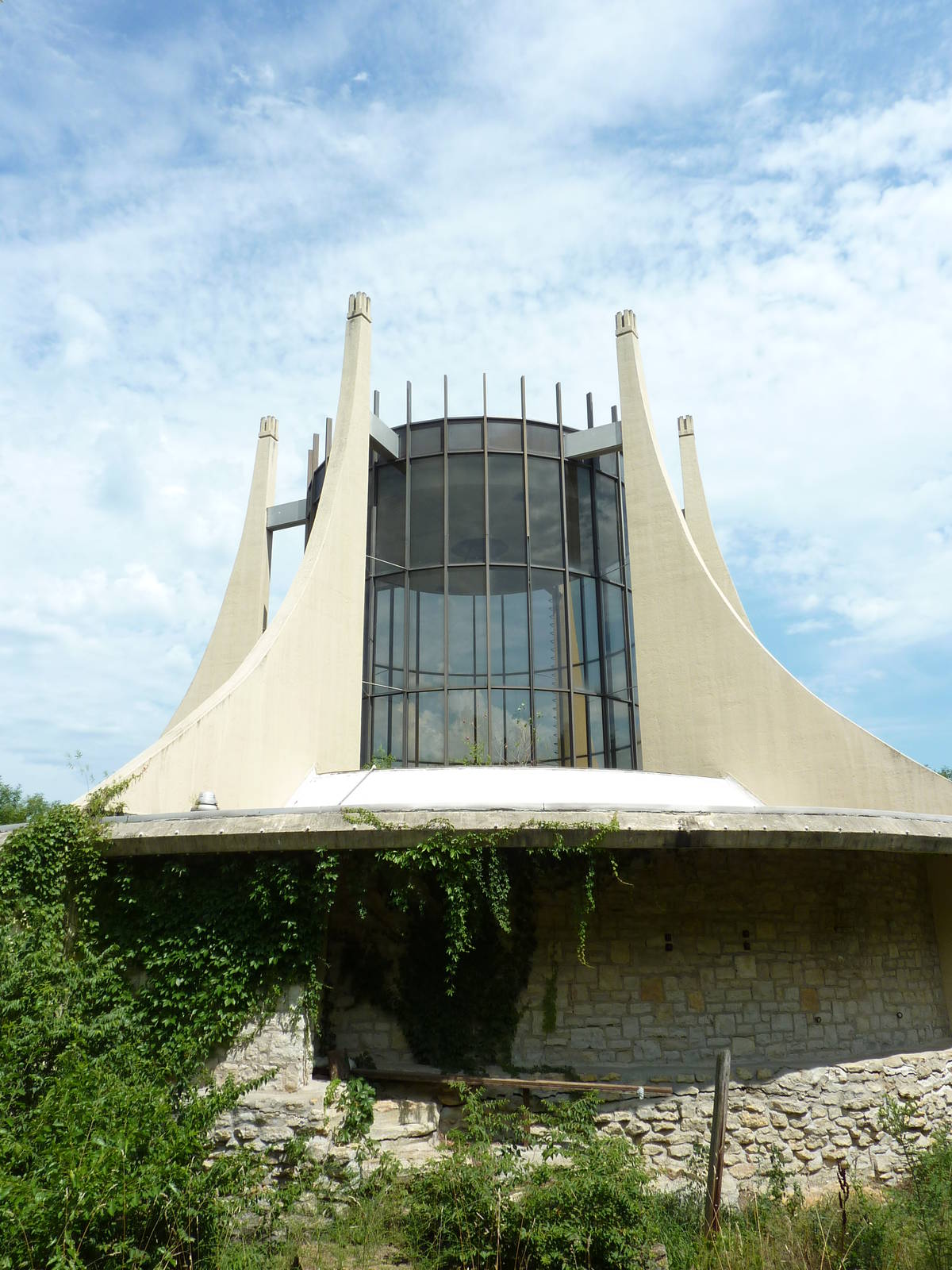 Great Ape House - Now Empty