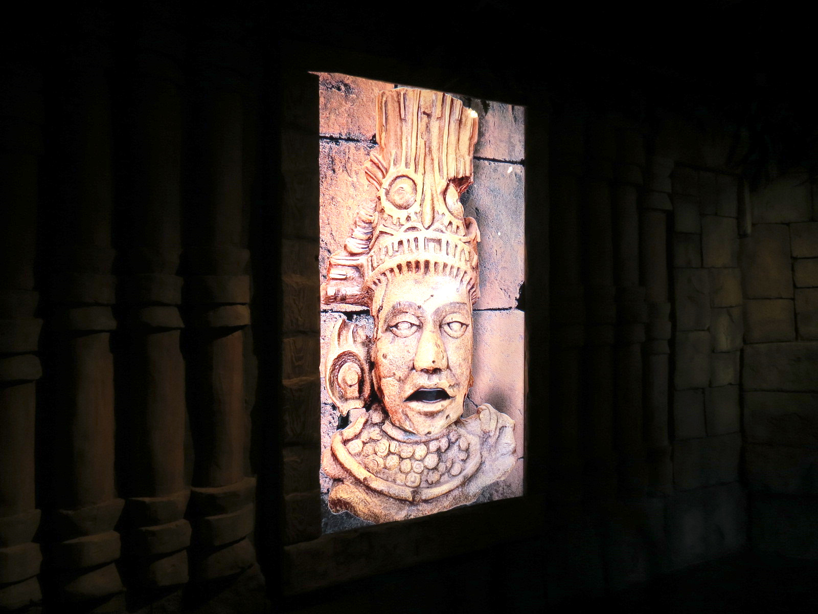 Great Maya Reef - Talking Display