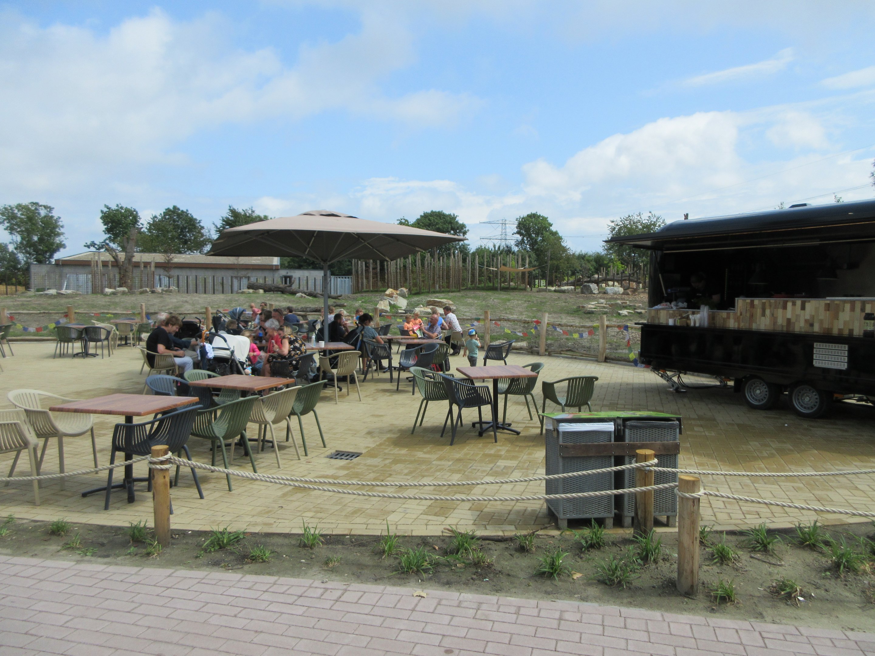 Greater One-horned Rhino/Nilagi/Hog Deer/Visayan Warty Pig Exhibit - eating area