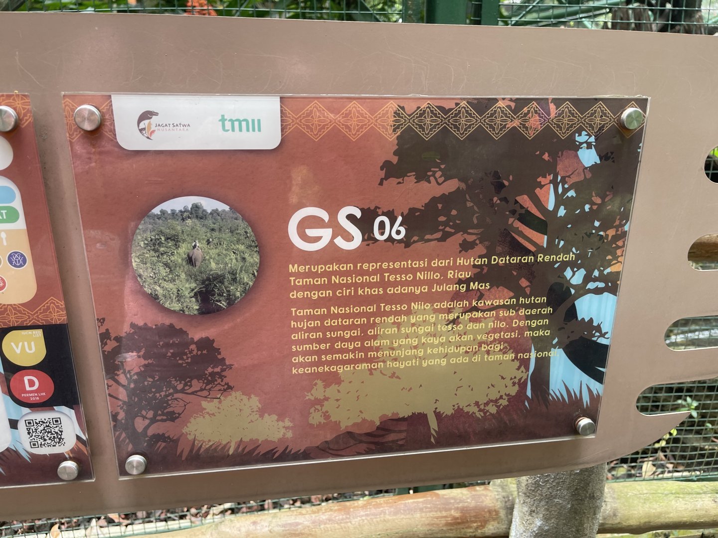 greater sunda - aviary no. 6 signage - taman burung