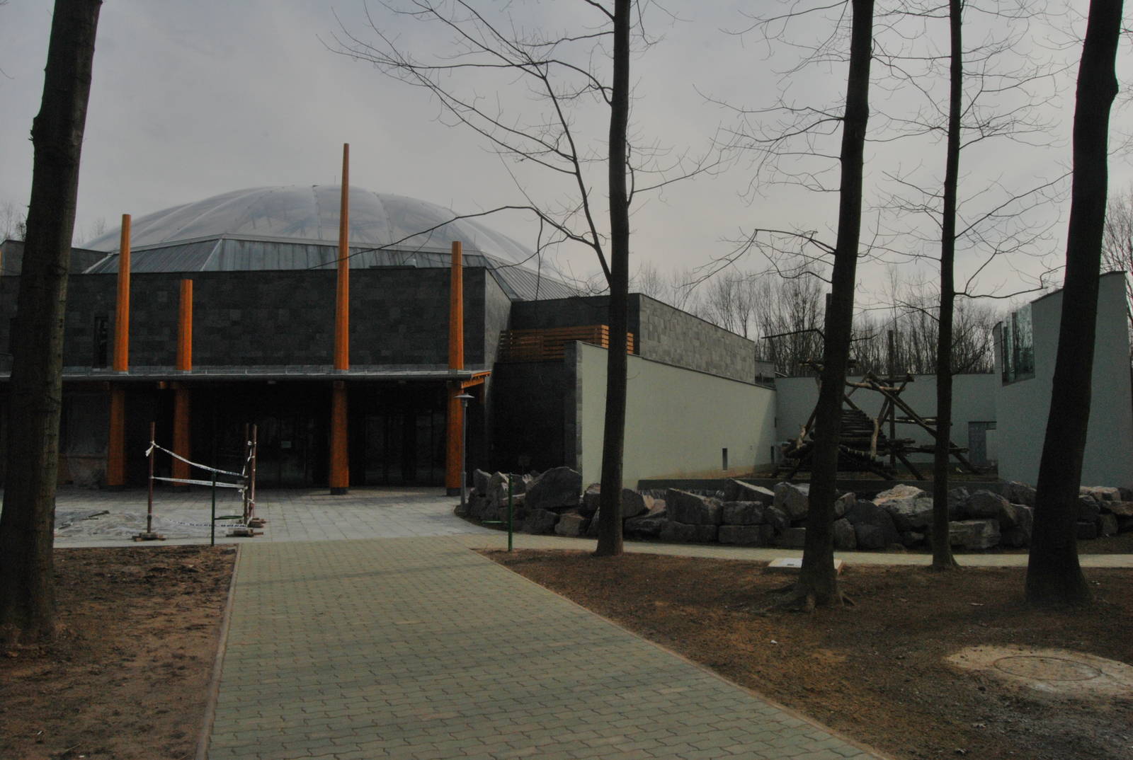 Green Pyramid/smaller orangutan exhibit