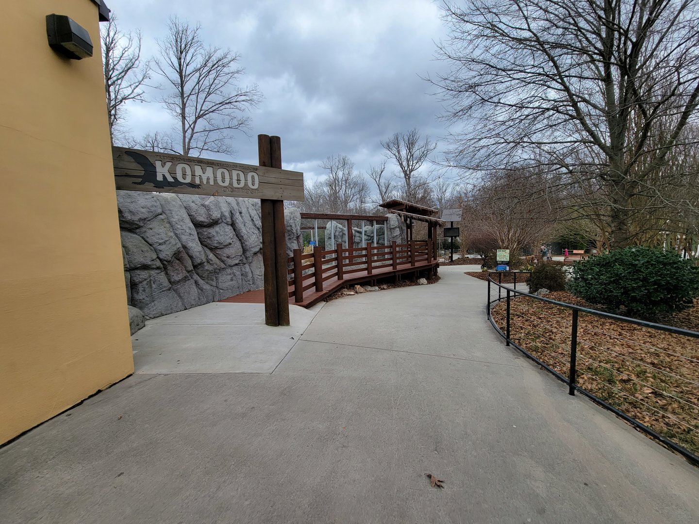 Greensboro 2/2023 - First look outside, Komodo dragon outdoor area