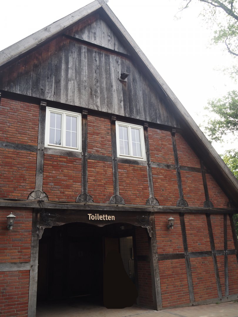 Grimberger Hof farm area - Toilet building, 2024-08-05