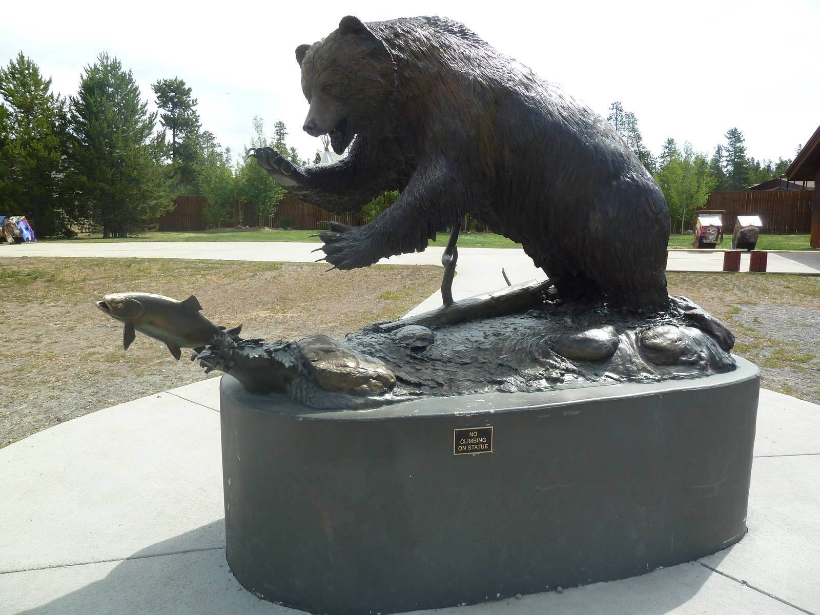 Grizzly Bear Statue