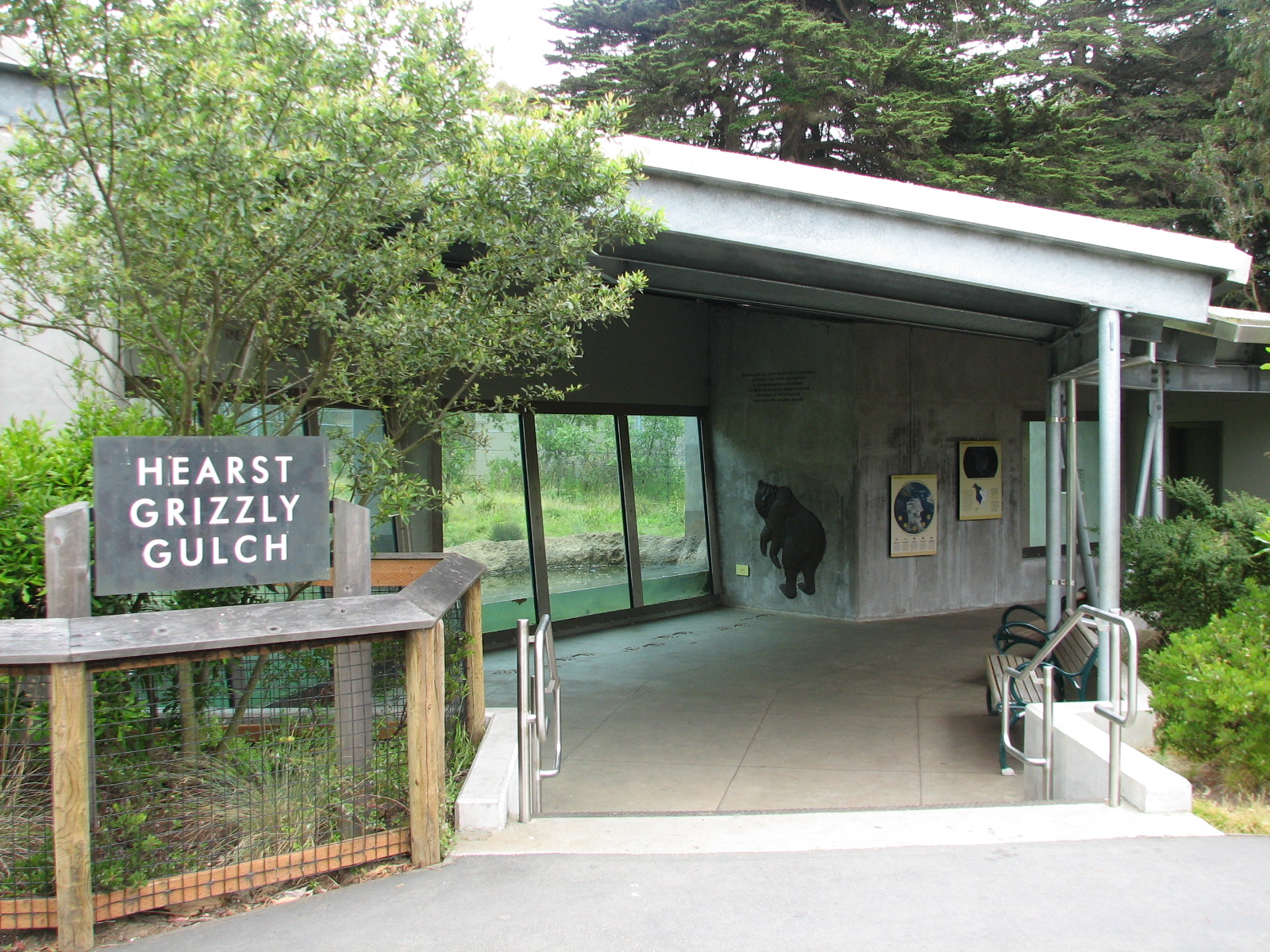Grizzly Gulch - Viewing Shelter