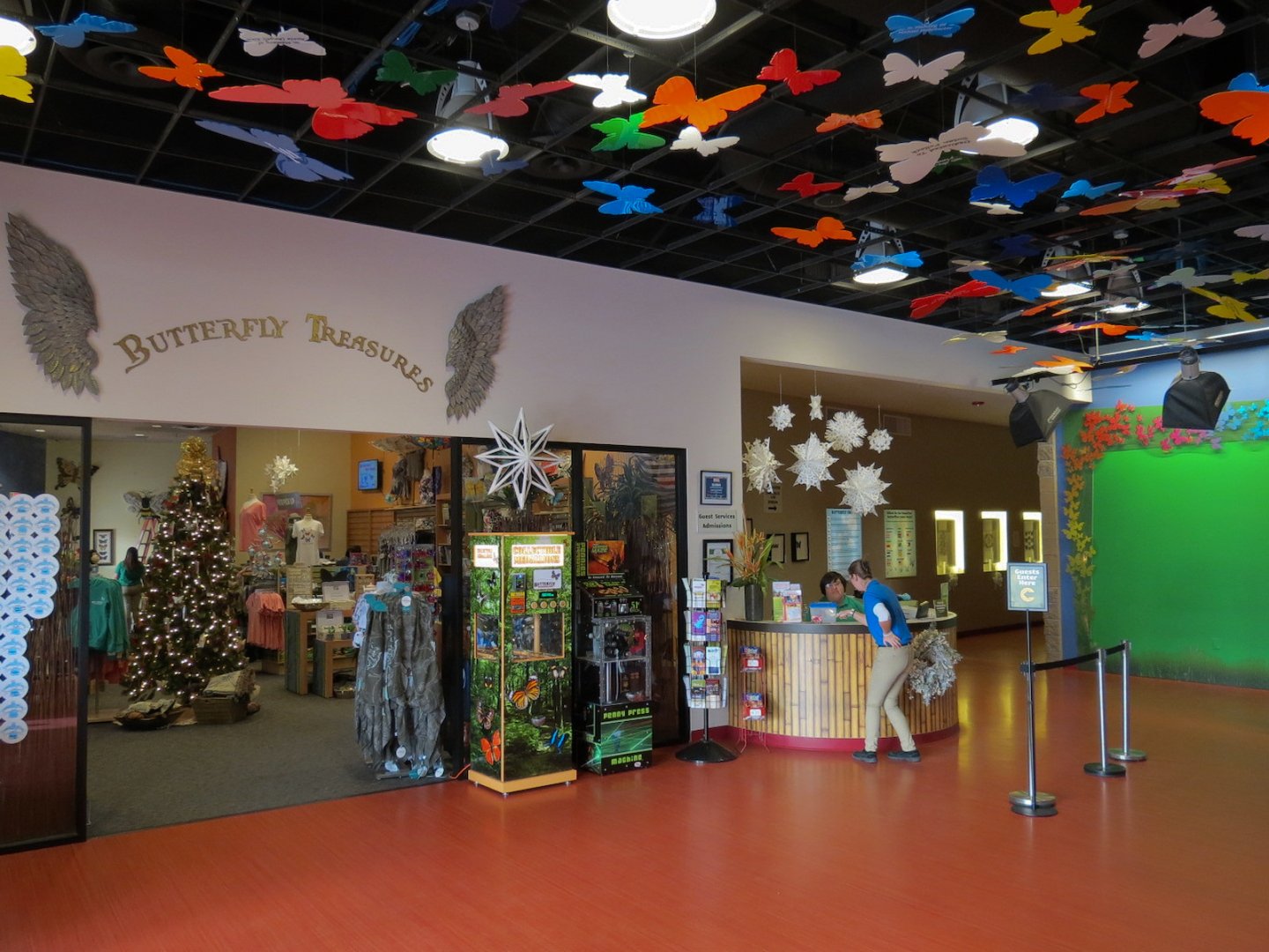 Guest Services Lobby