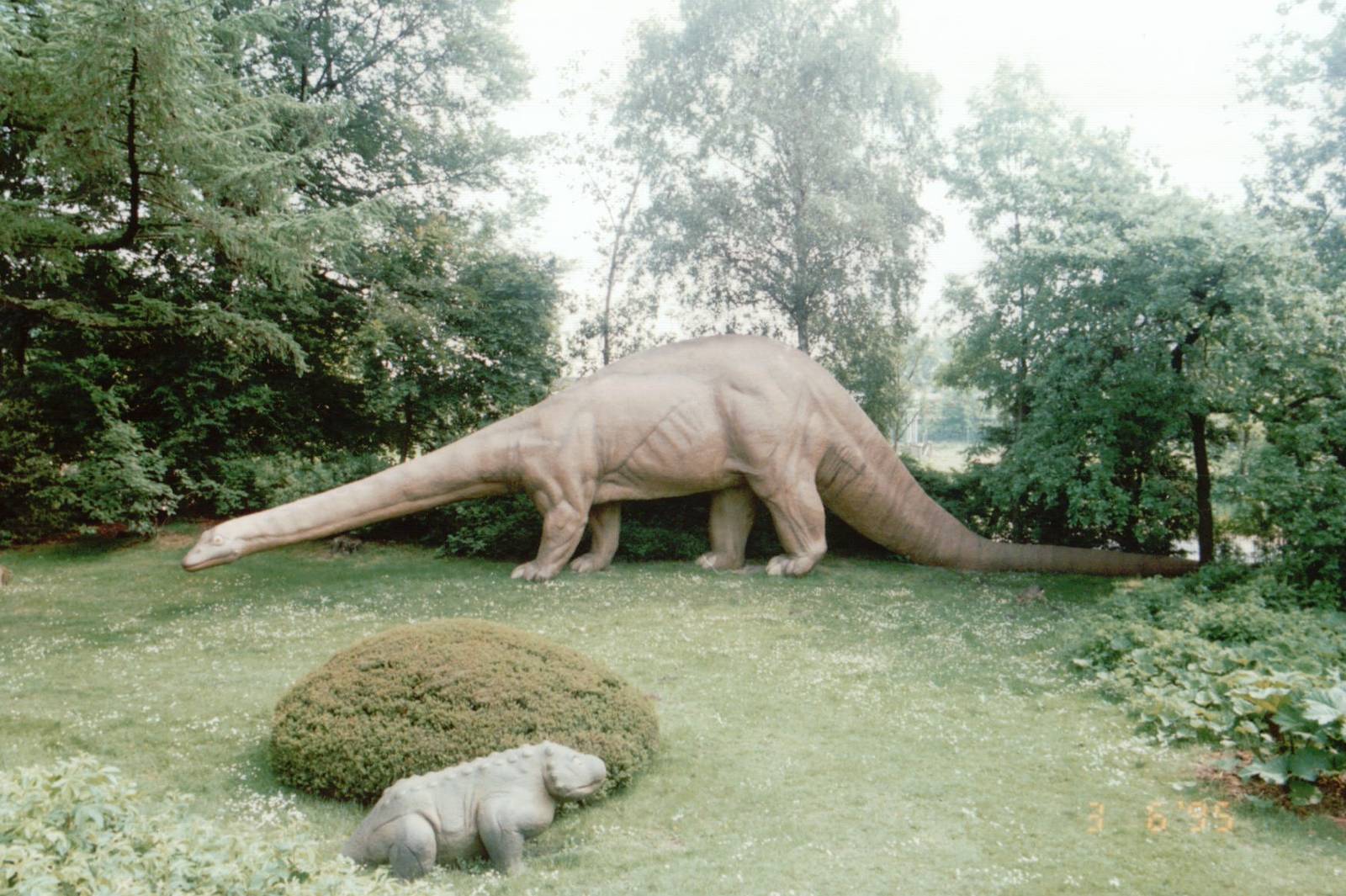 Hagenbeck 1995 - Dinosaur Garden