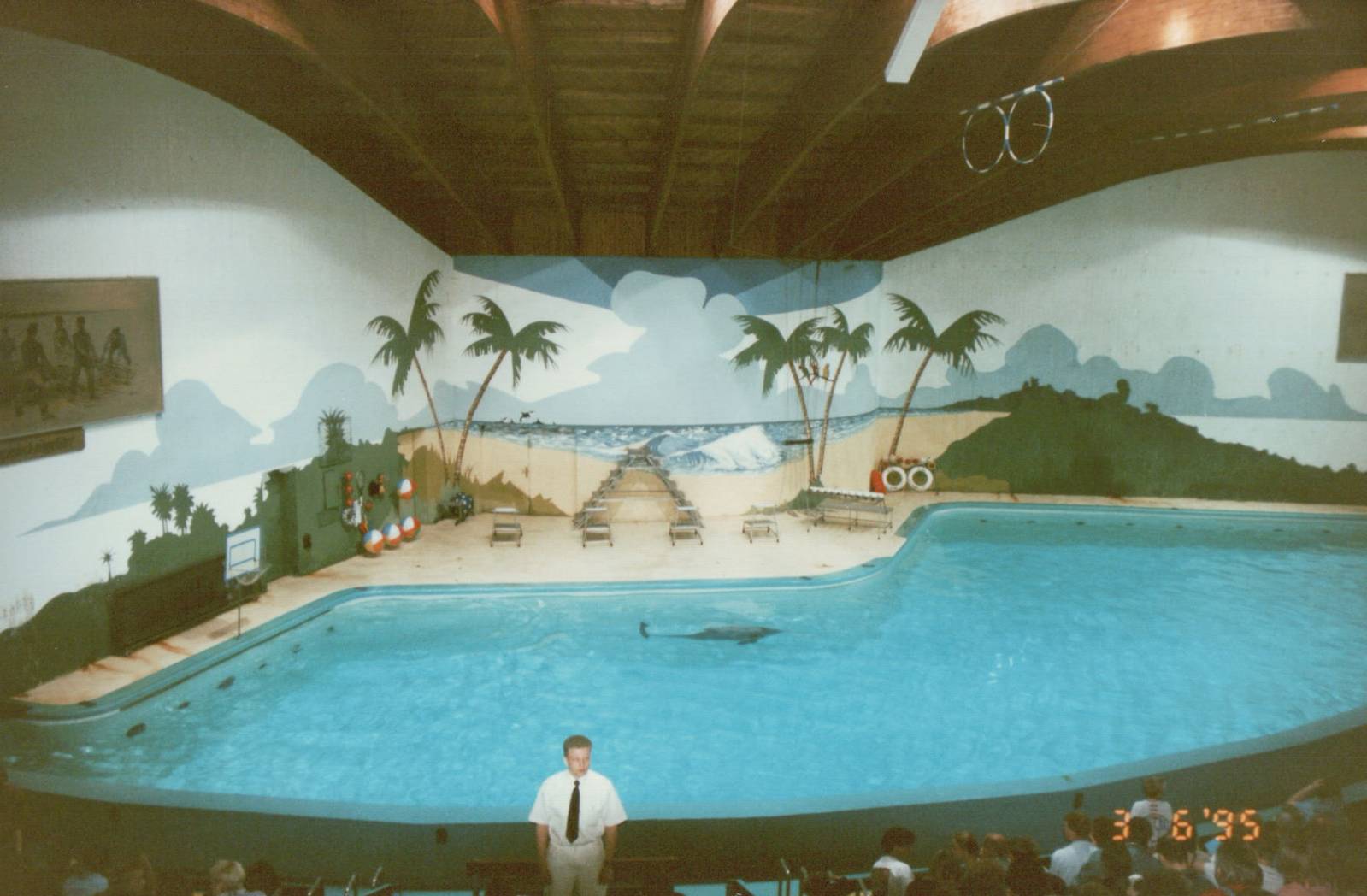 Hagenbeck 1995 - Dolphin and Sea Lion Show