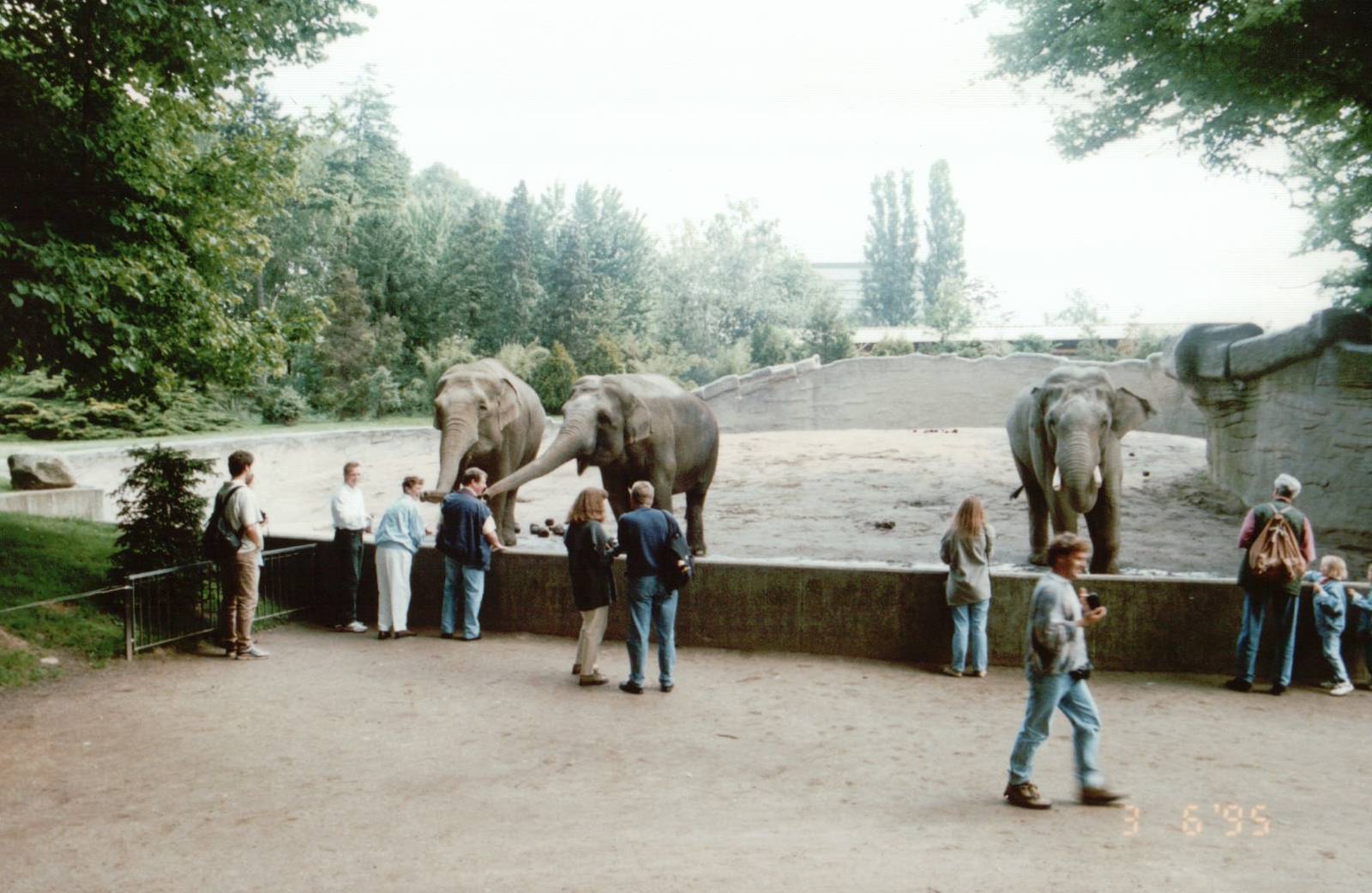 Hagenbeck 1995 - Front of the famous Asiatic Elephant exhibit