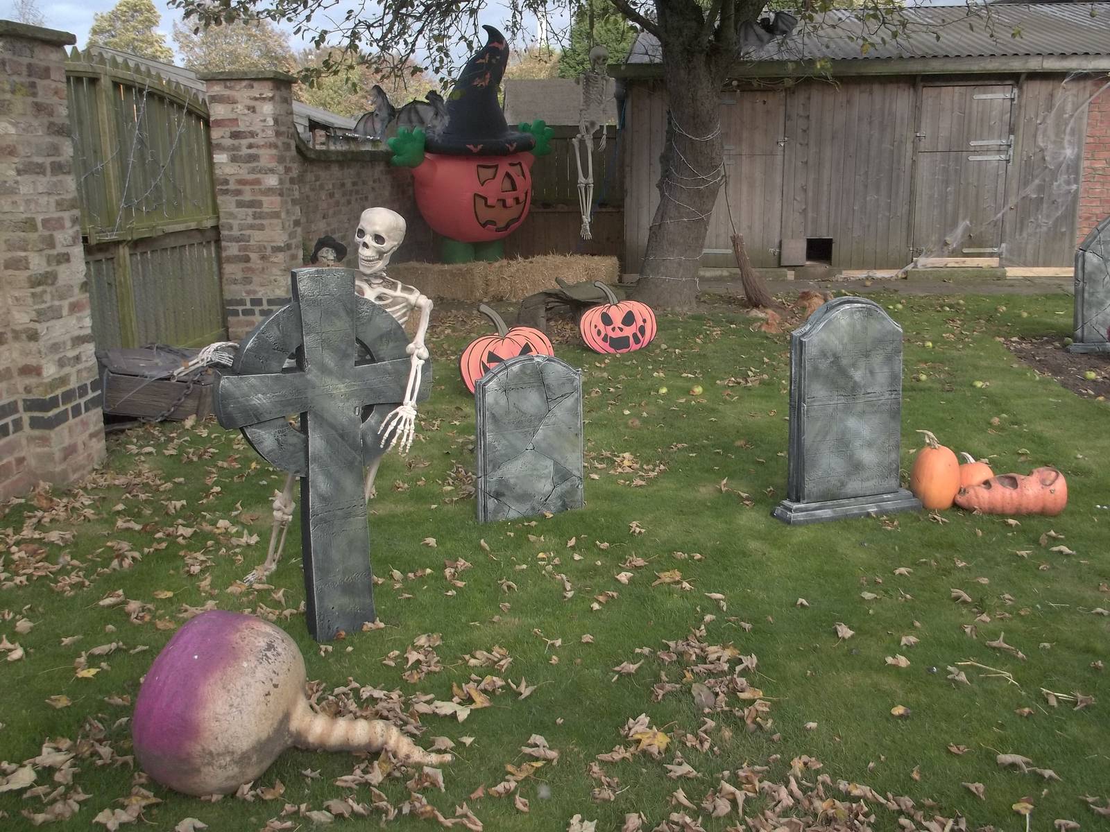 Halloween decorations, 27th October 2014