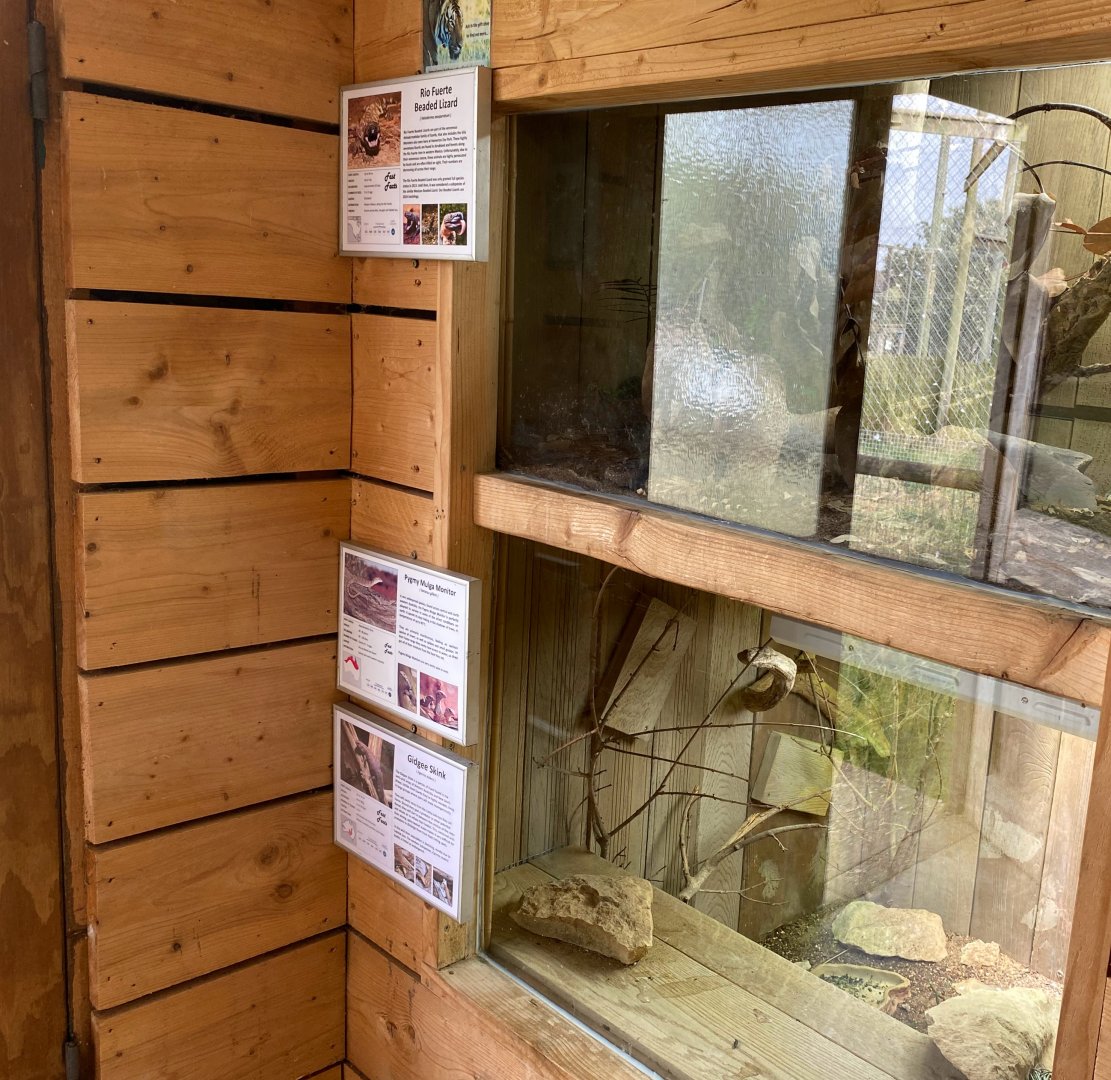 Hamerton reptile house signage, August 2024