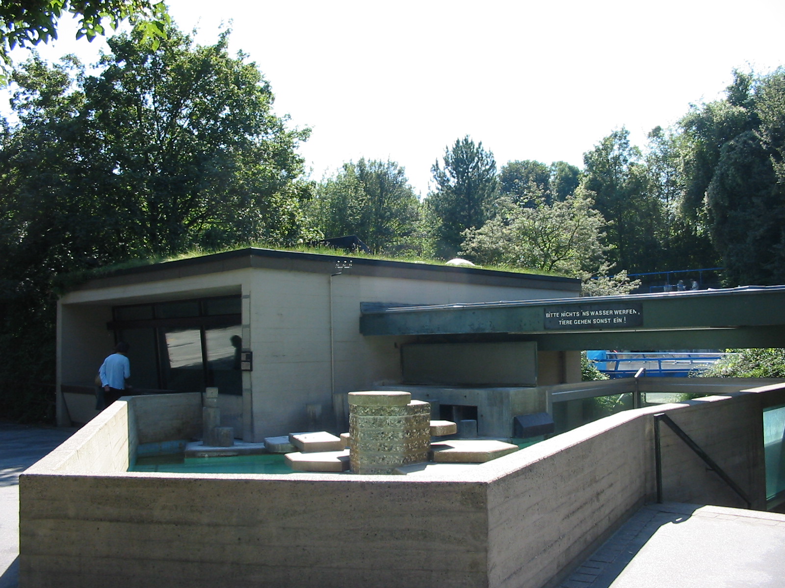 Hannover Zoo 2004 - Penguin indoor and outdoor exhibits