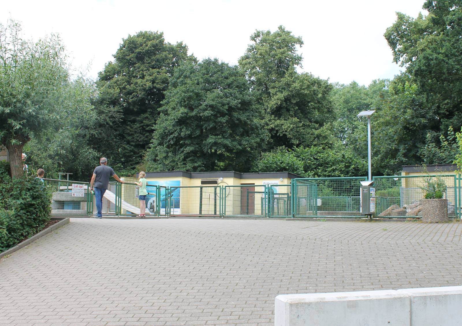 Harbour seal enclosure