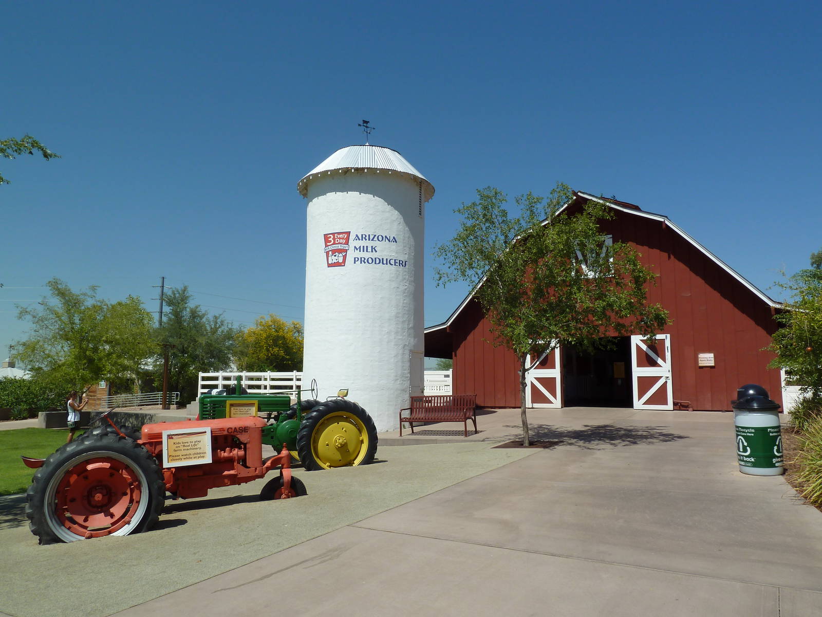Harmony Farm - Big Red Barn