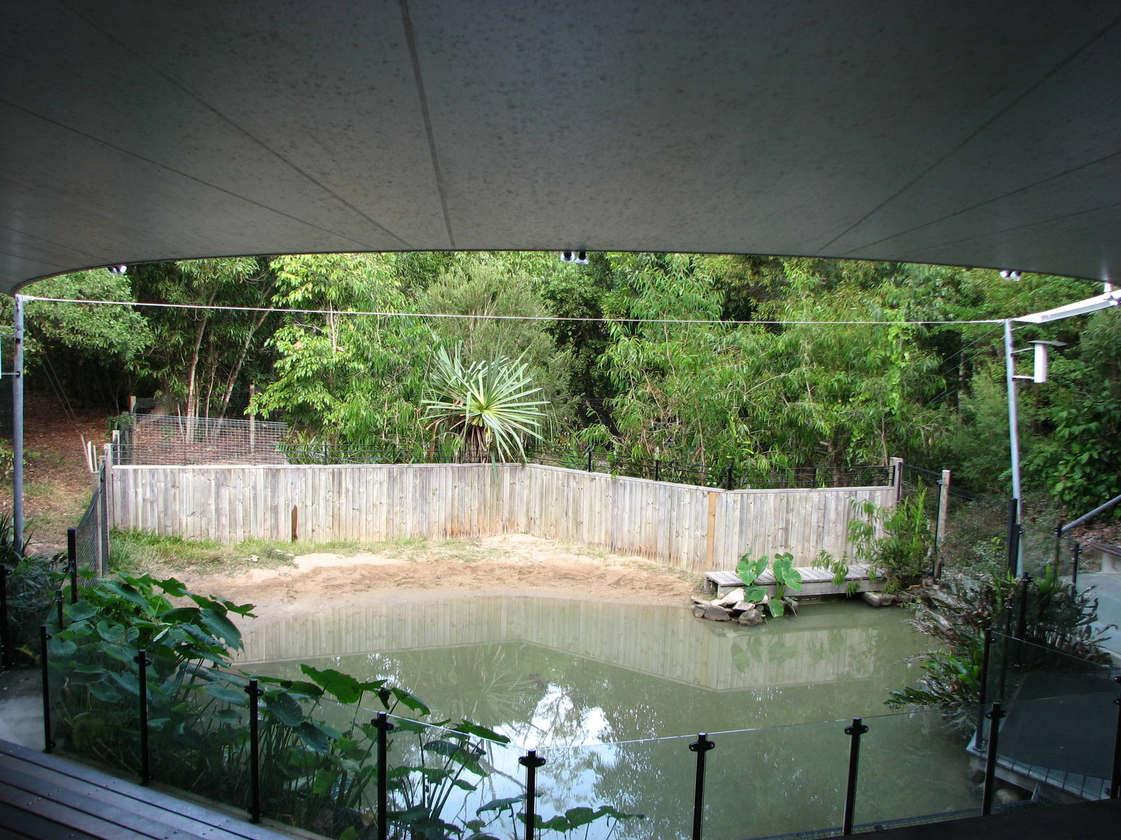 Hartleys Crocodile Adventures 2007 - Reptile show amphitheatre