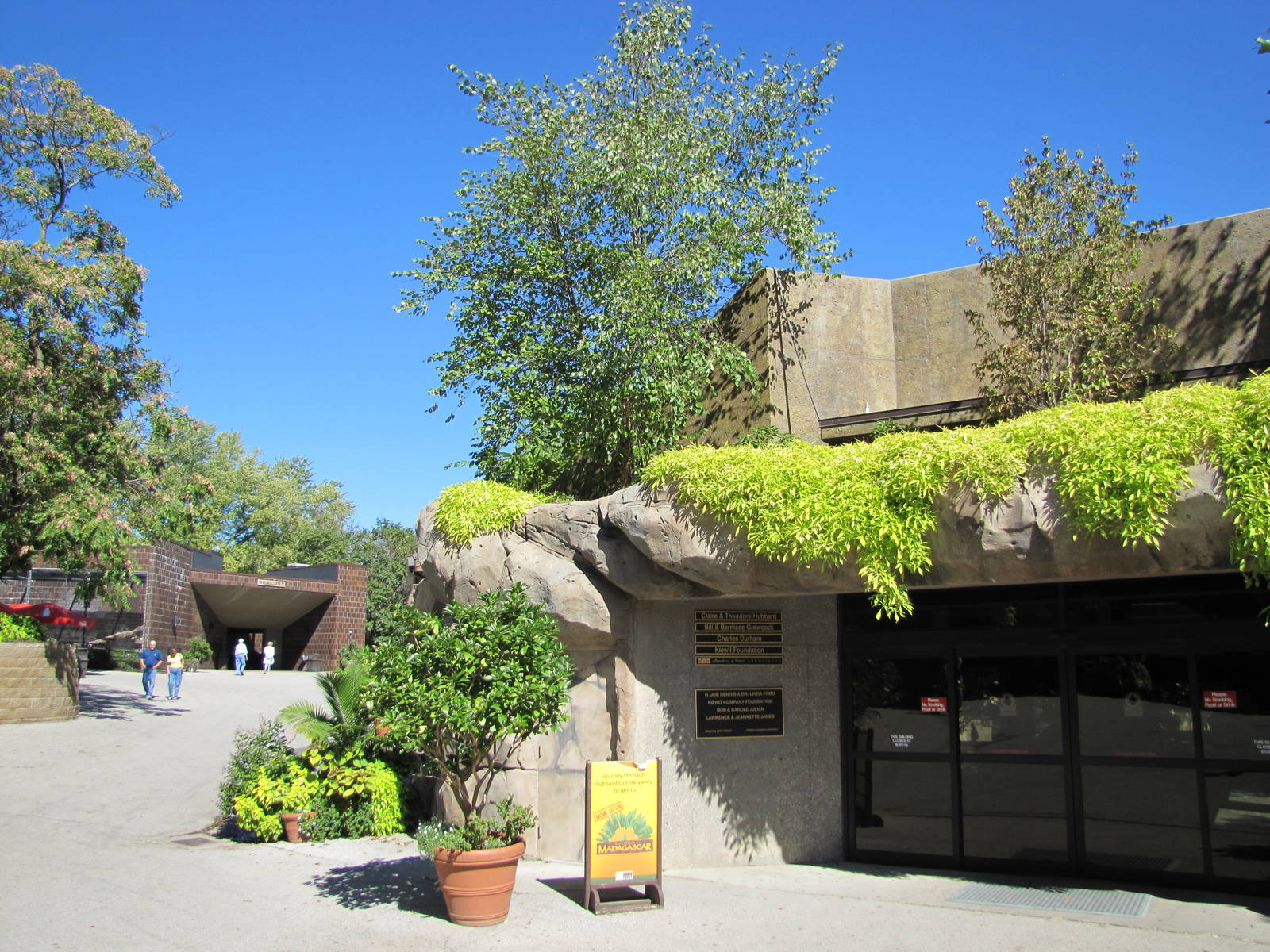 Henry Doorly Zoo 2010 - Entrances to Owen Gorilla House and Cat Complex