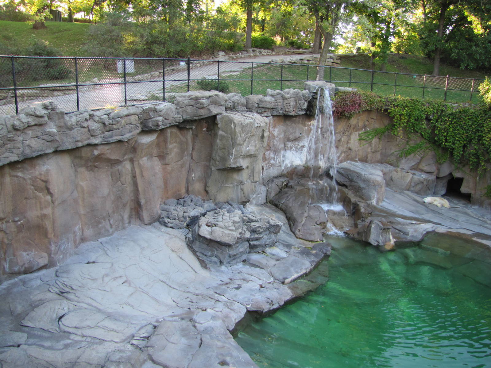 Henry Doorly Zoo 2010 - First part of Polar Bear exhibit in Bear Canyon