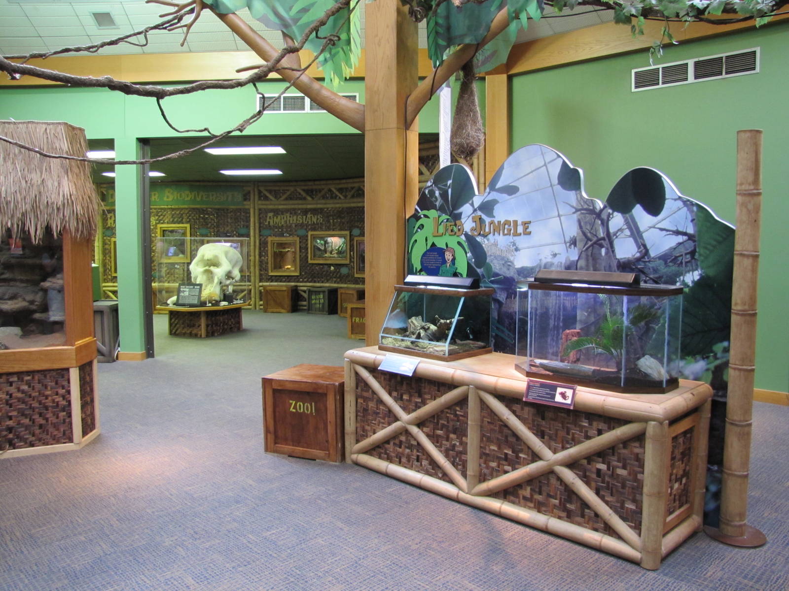 Henry Doorly Zoo 2010 - General view inside Wild Kingdom Pavilion