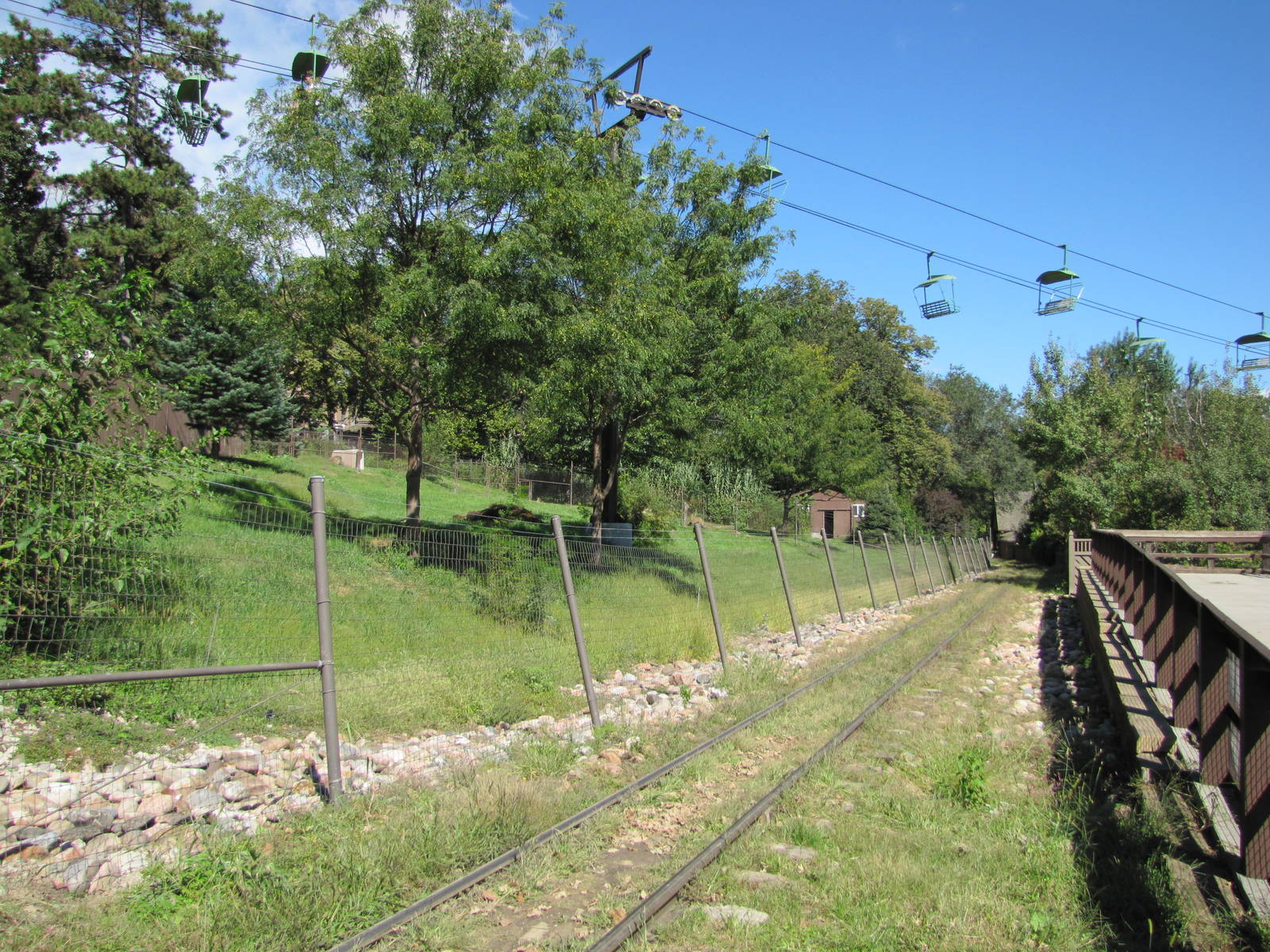 Henry Doorly Zoo 2010 - Skyrail and part of Cheetah Valley