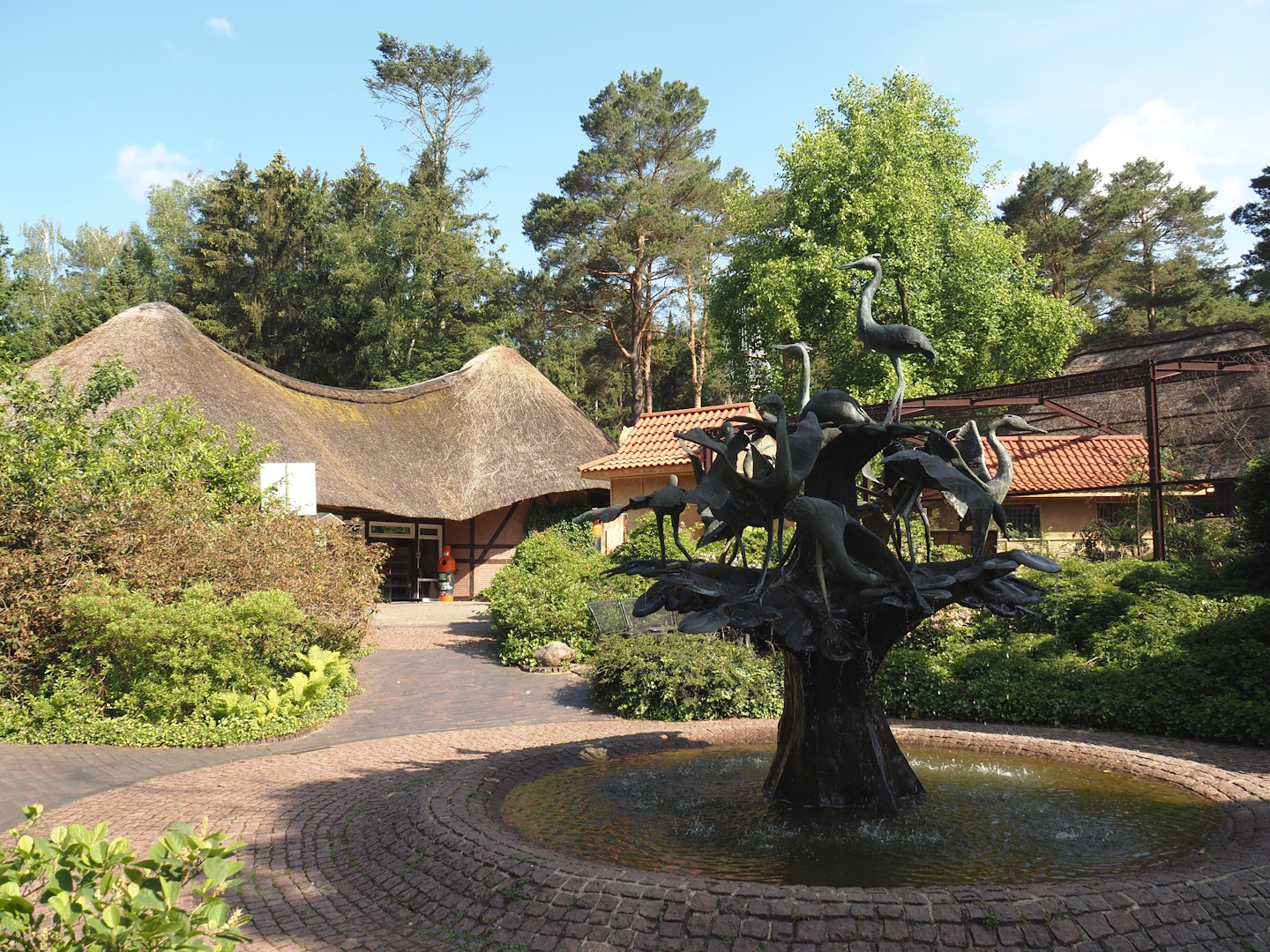 Heron fountain and gift shop, 2024-05-24