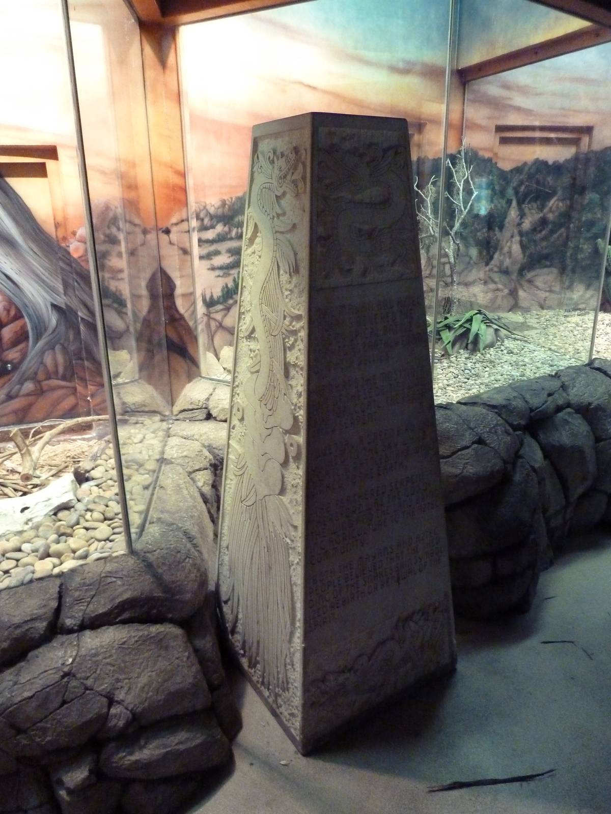 Herpetarium - Desert Dwellers - Obelisk