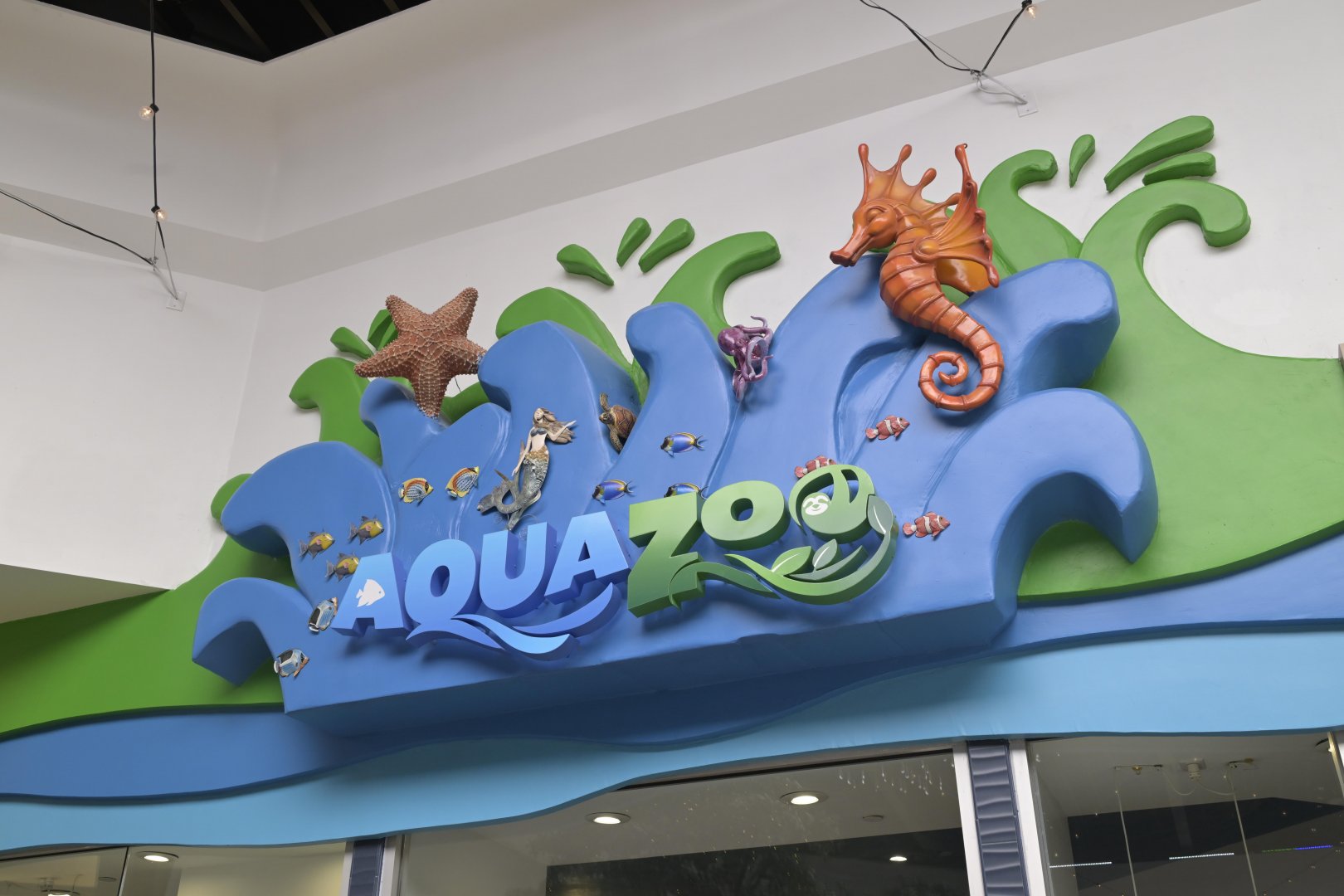 Hill City AquaZoo - Entrance