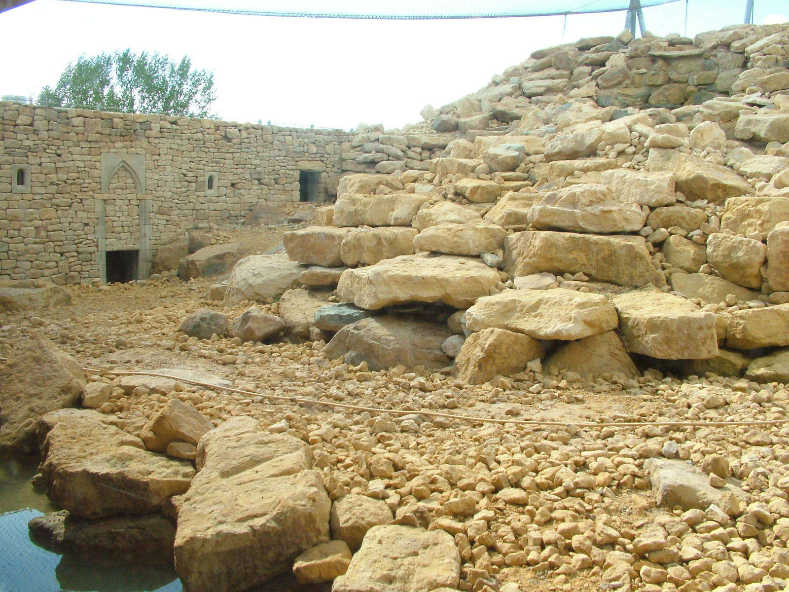 Himalaya entrance complex at Twycross 03/05/10