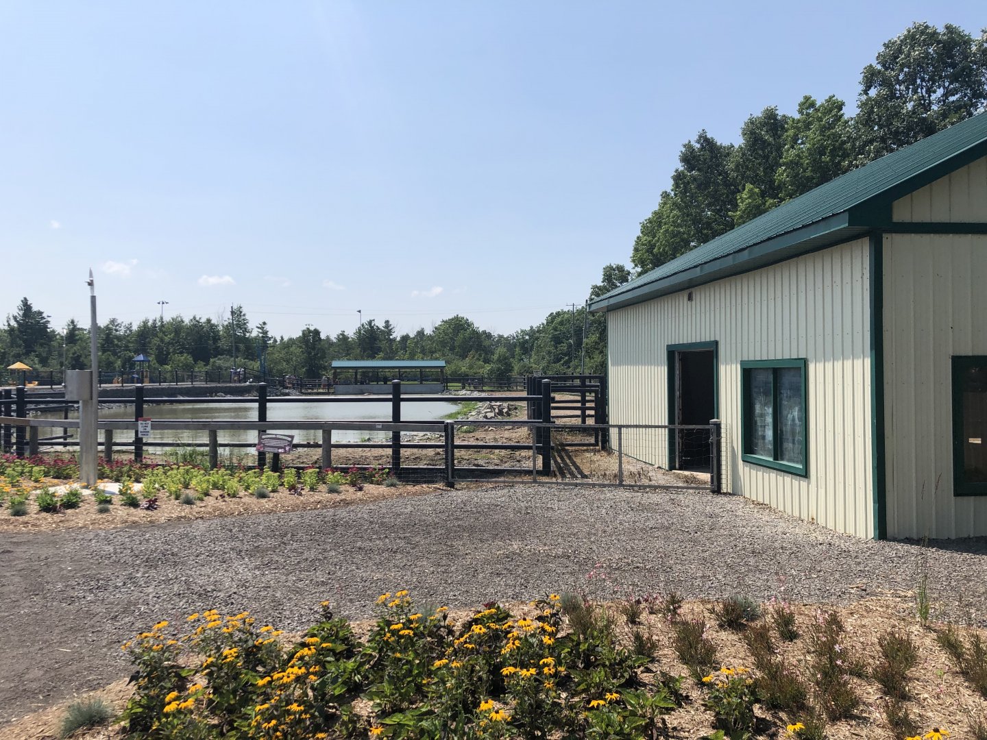 Hippo House & Exhibit
