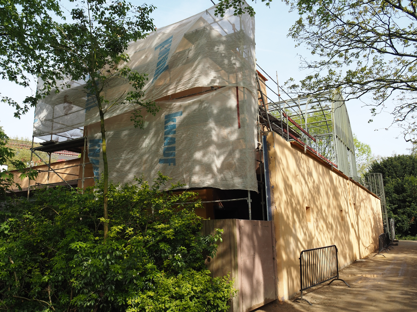 Hippopotamus house renovations, 2024-05-01